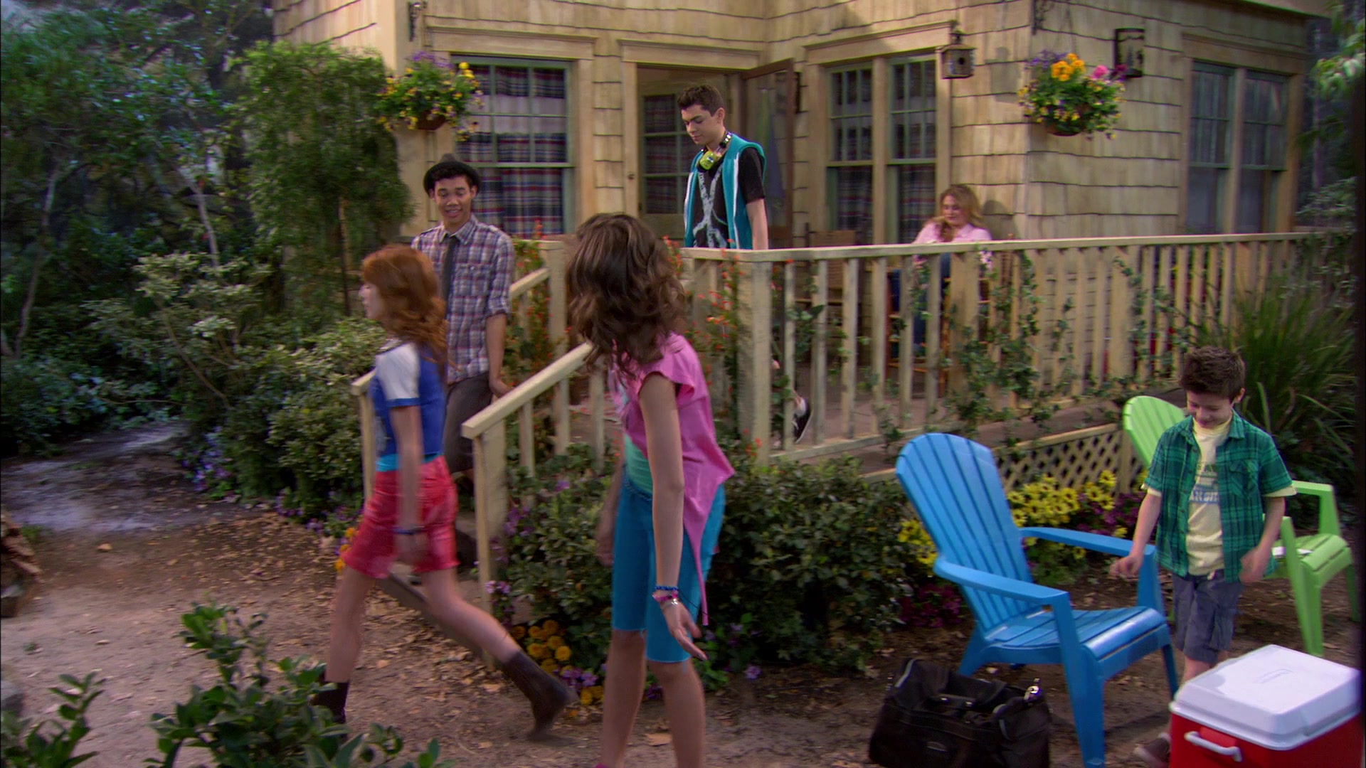 Shake_It_Up_S01E20_1080p_BTD_000940.jpg
