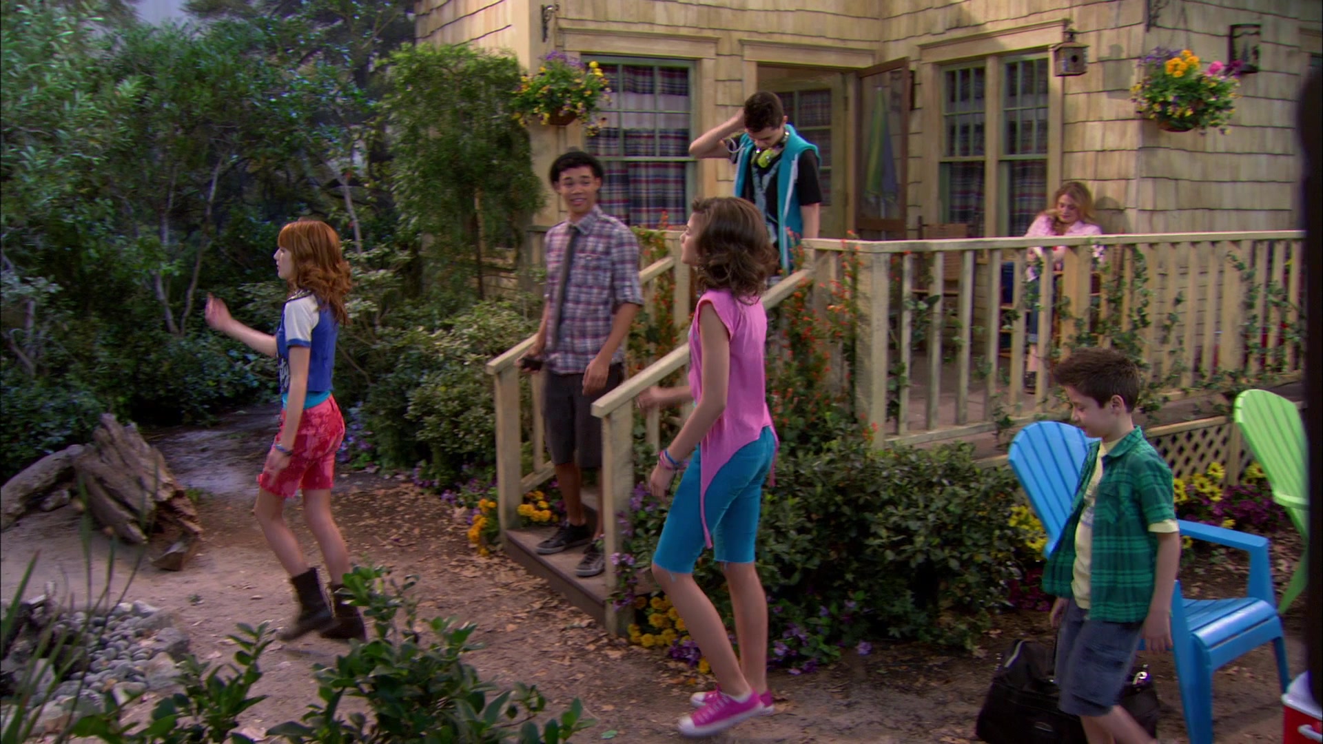 Shake_It_Up_S01E20_1080p_BTD_000942.jpg
