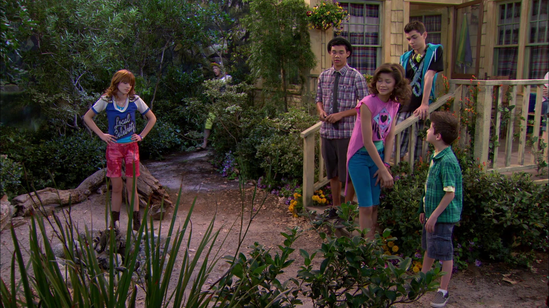 Shake_It_Up_S01E20_1080p_BTD_000954.jpg