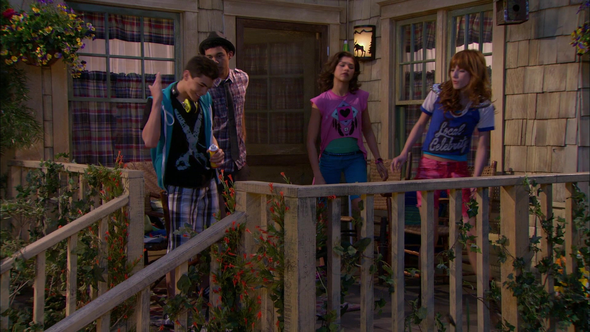 Shake_It_Up_S01E20_1080p_BTD_001069.jpg