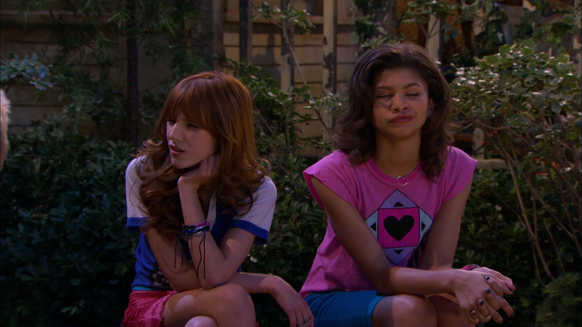Shake_It_Up_S01E20_1080p_BTD_001245.jpg