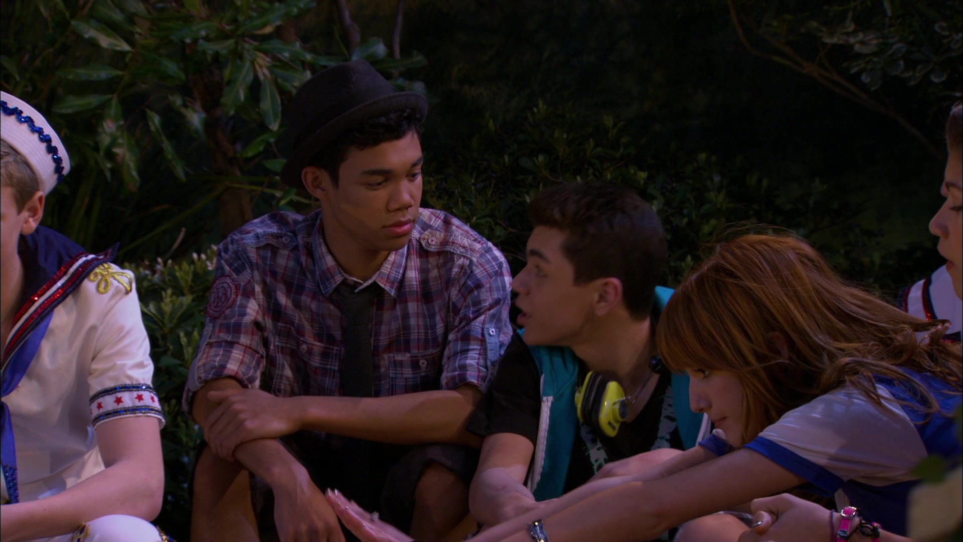 Shake_It_Up_S01E20_1080p_BTD_001260.jpg