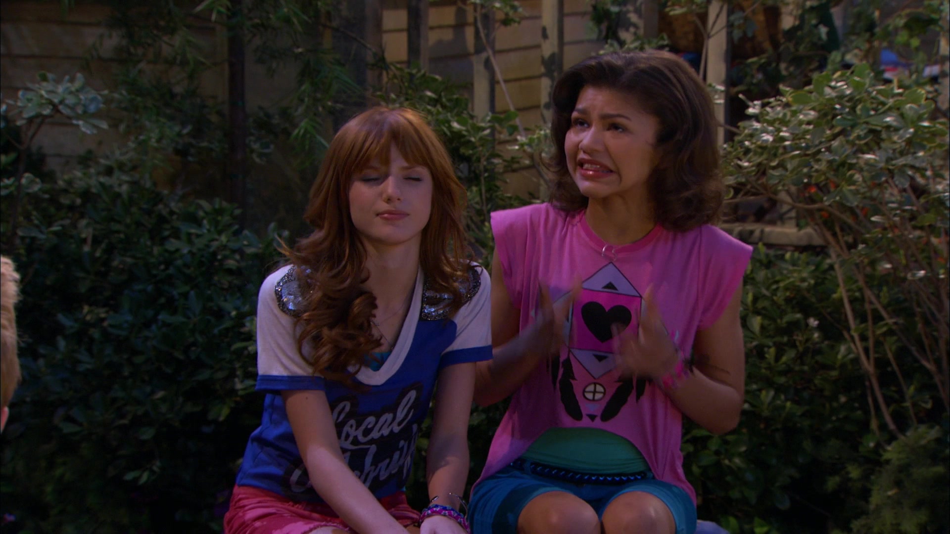 Shake_It_Up_S01E20_1080p_BTD_001290.jpg