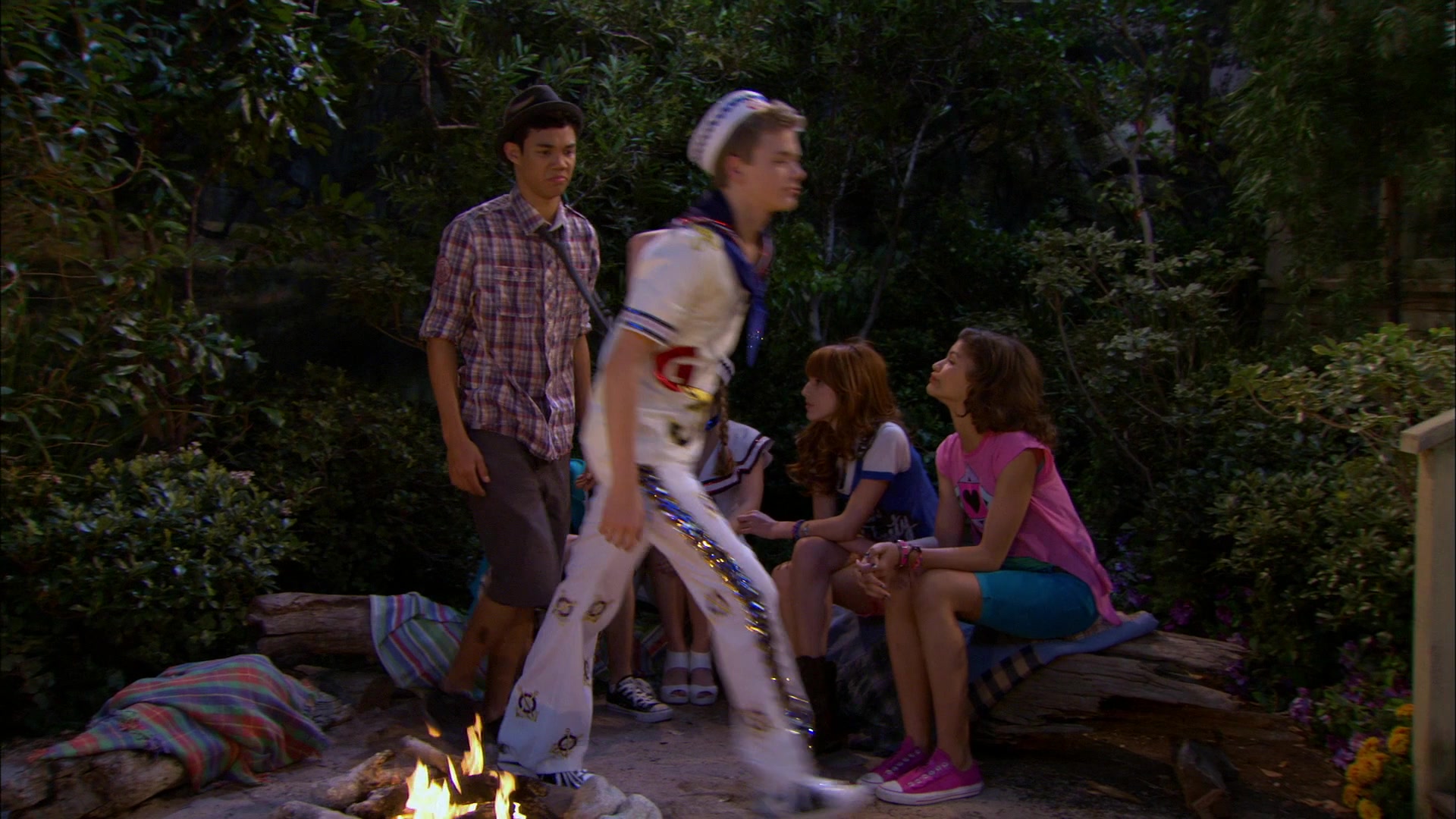 Shake_It_Up_S01E20_1080p_BTD_001299.jpg