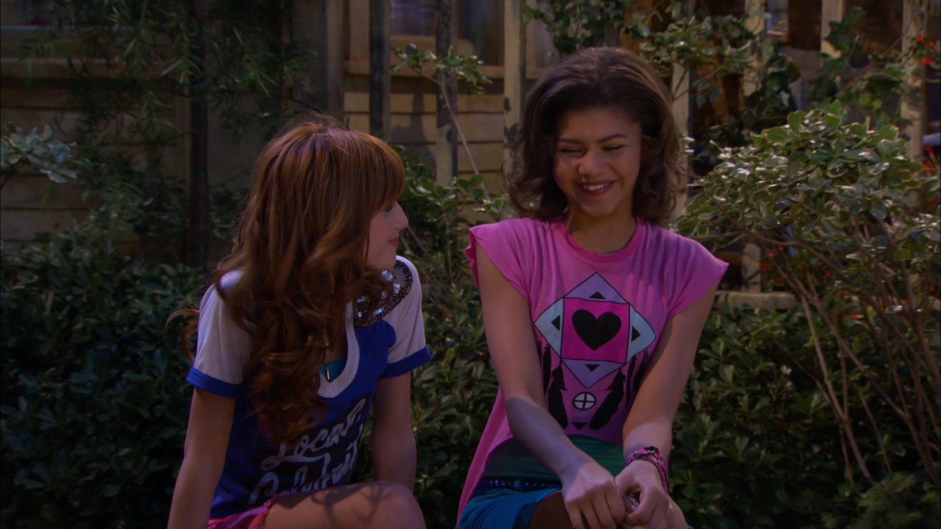 Shake_It_Up_S01E20_1080p_BTD_001329.jpg