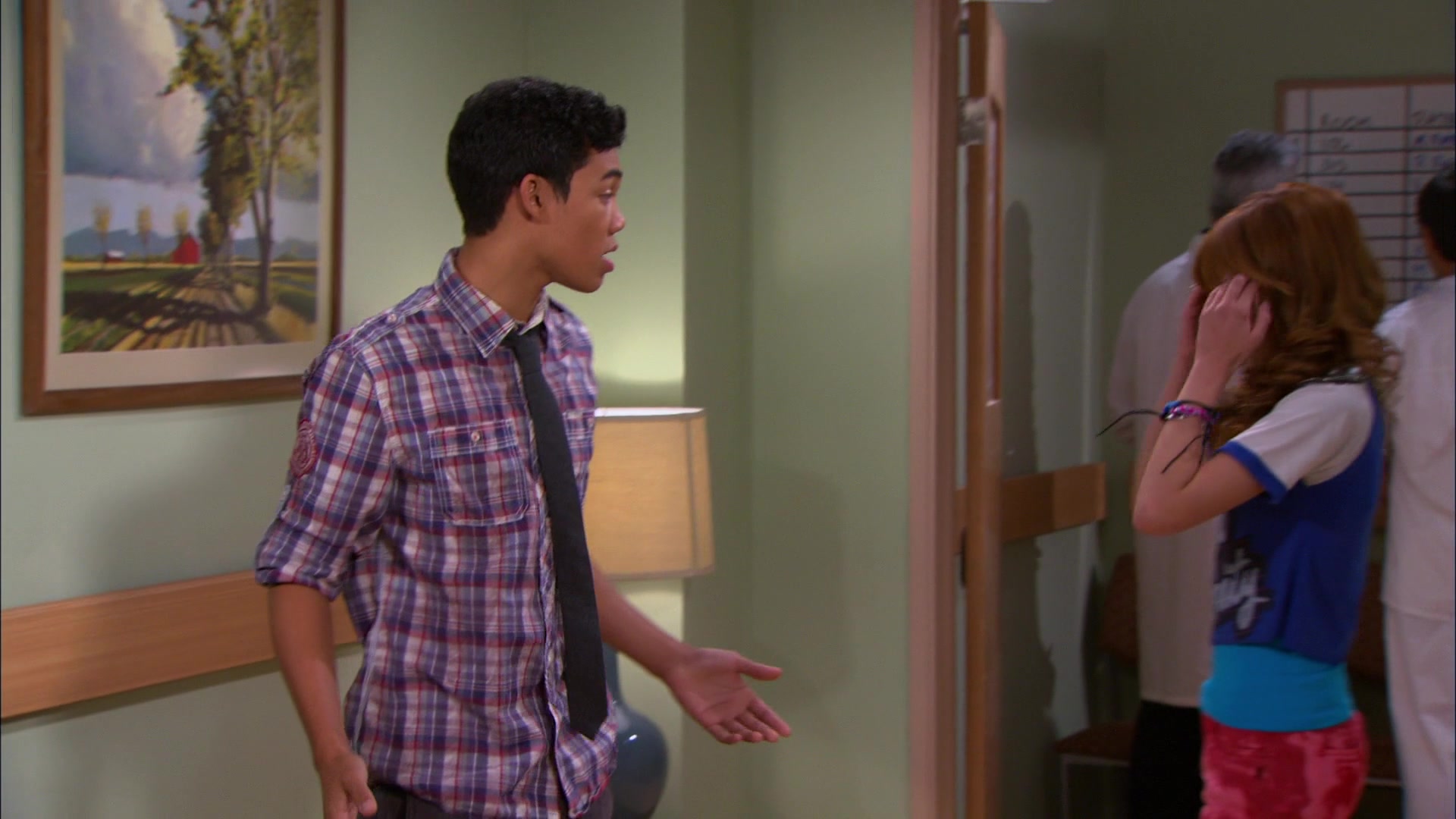 Shake_It_Up_S01E20_1080p_BTD_001626.jpg