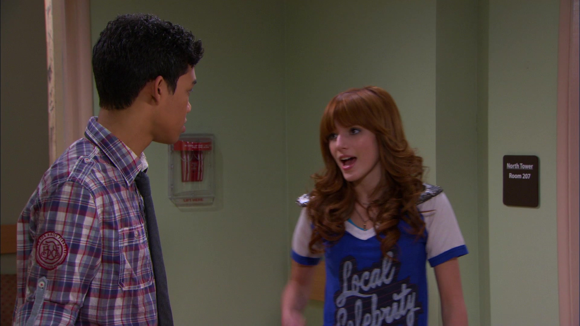 Shake_It_Up_S01E20_1080p_BTD_001644.jpg
