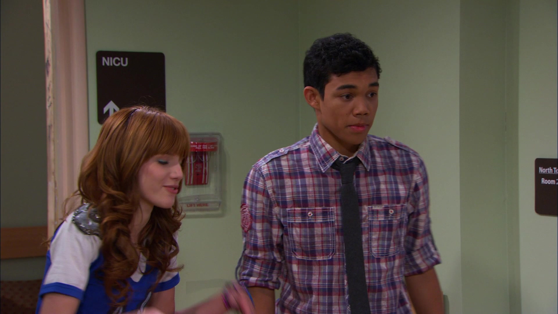 Shake_It_Up_S01E20_1080p_BTD_001686.jpg