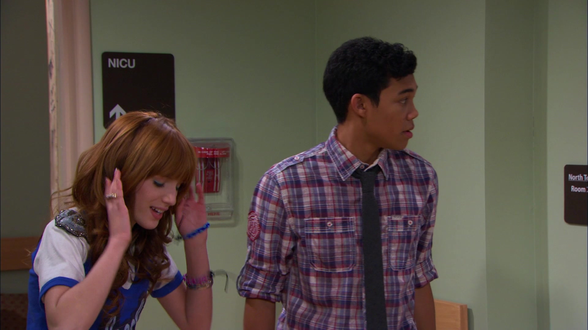 Shake_It_Up_S01E20_1080p_BTD_001687.jpg