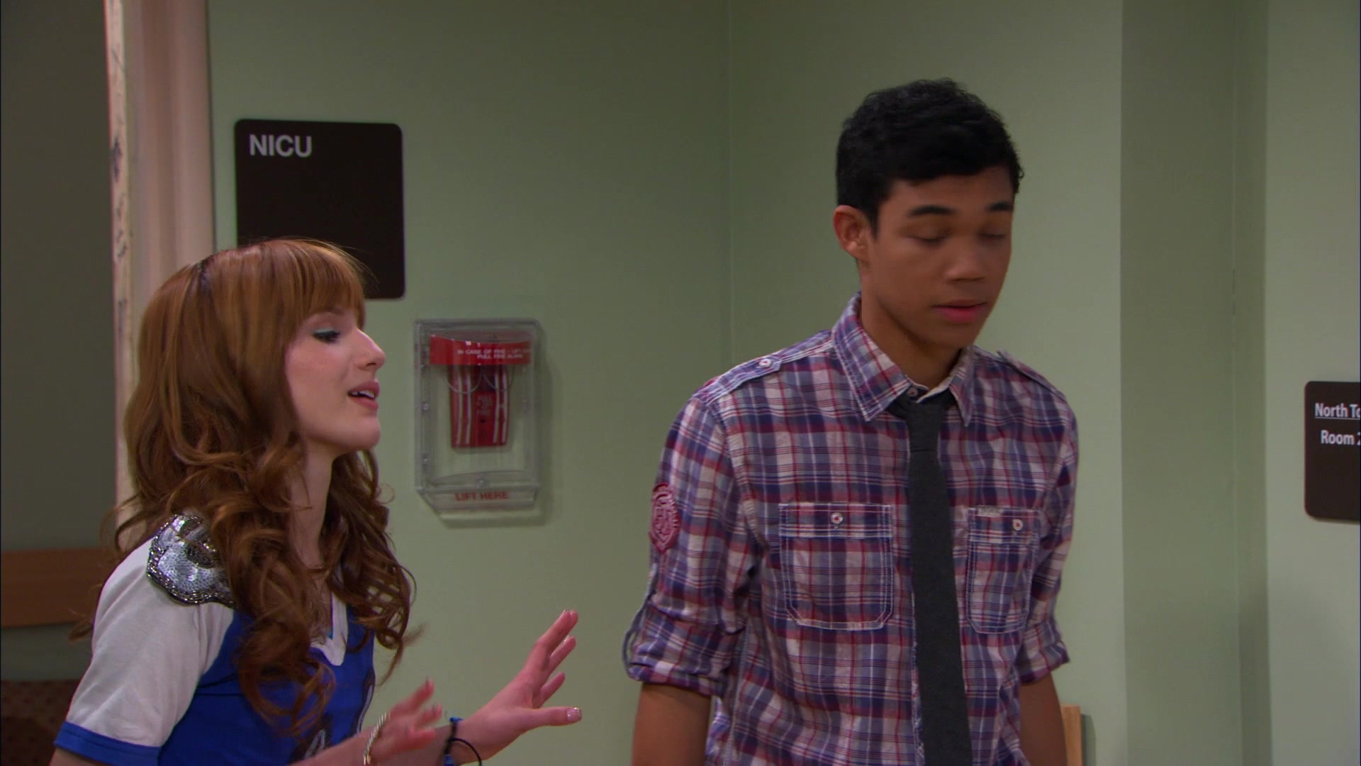 Shake_It_Up_S01E20_1080p_BTD_001688.jpg