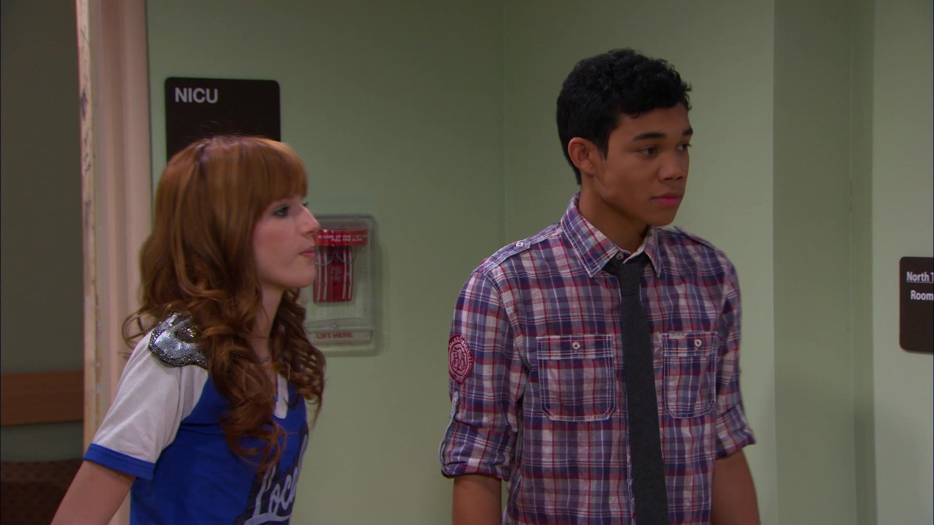 Shake_It_Up_S01E20_1080p_BTD_001693.jpg