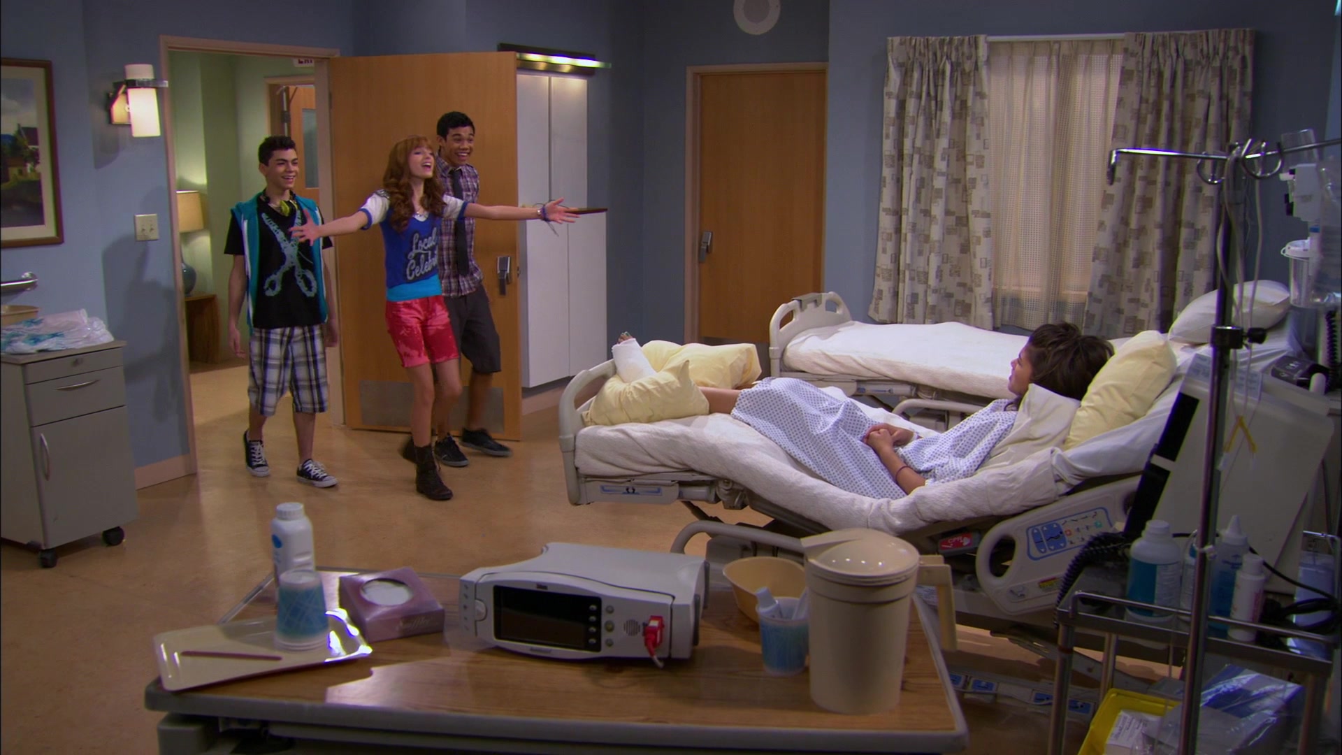 Shake_It_Up_S01E20_1080p_BTD_001701.jpg