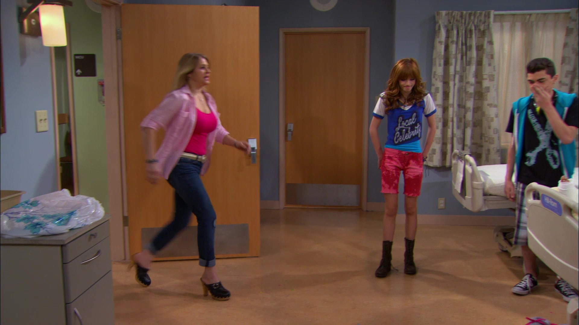 Shake_It_Up_S01E20_1080p_BTD_001848.jpg Shake_It_Up_S01E20_1080p_BTD_001848.jpg