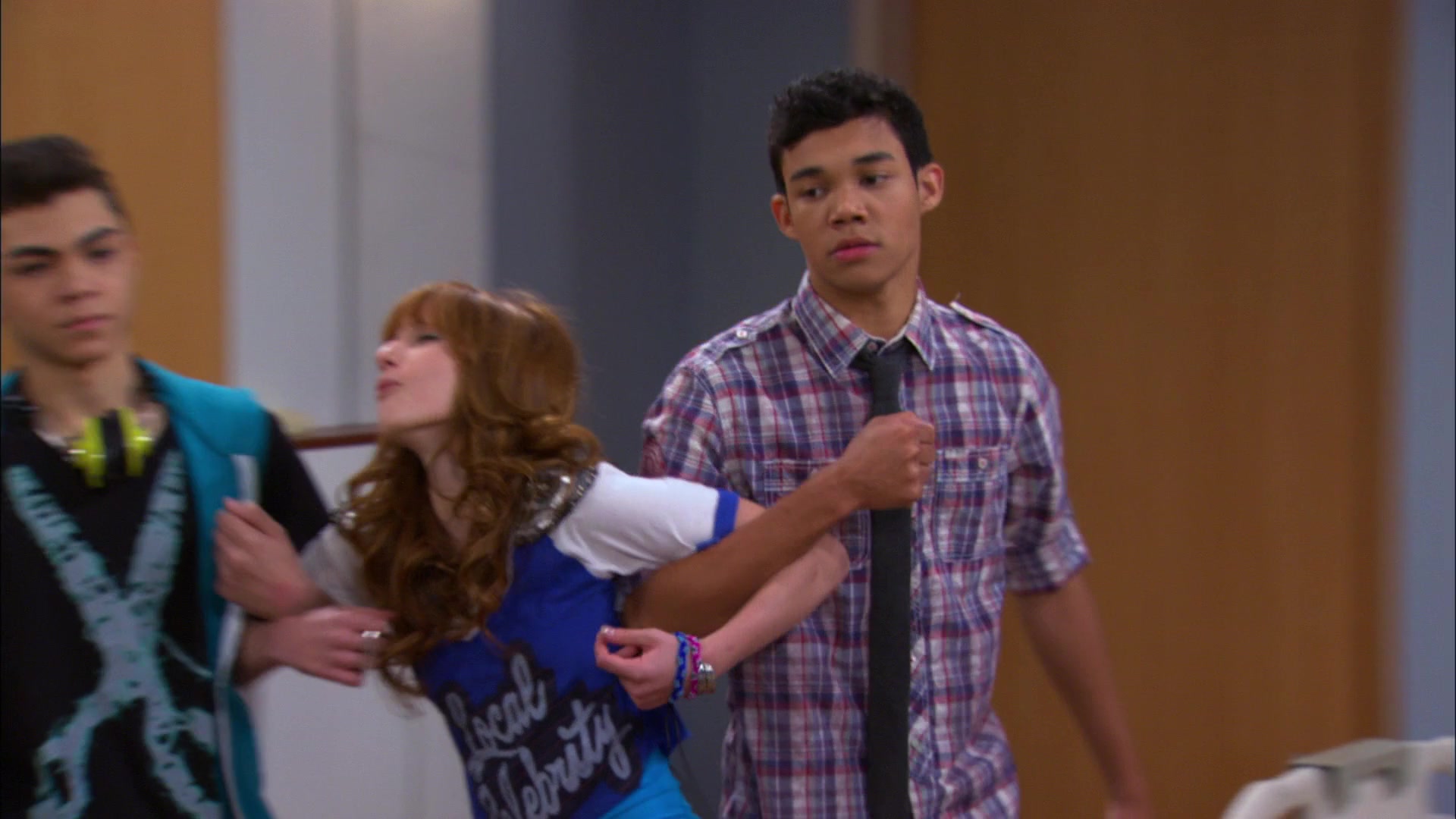 Shake_It_Up_S01E20_1080p_BTD_001890.jpg