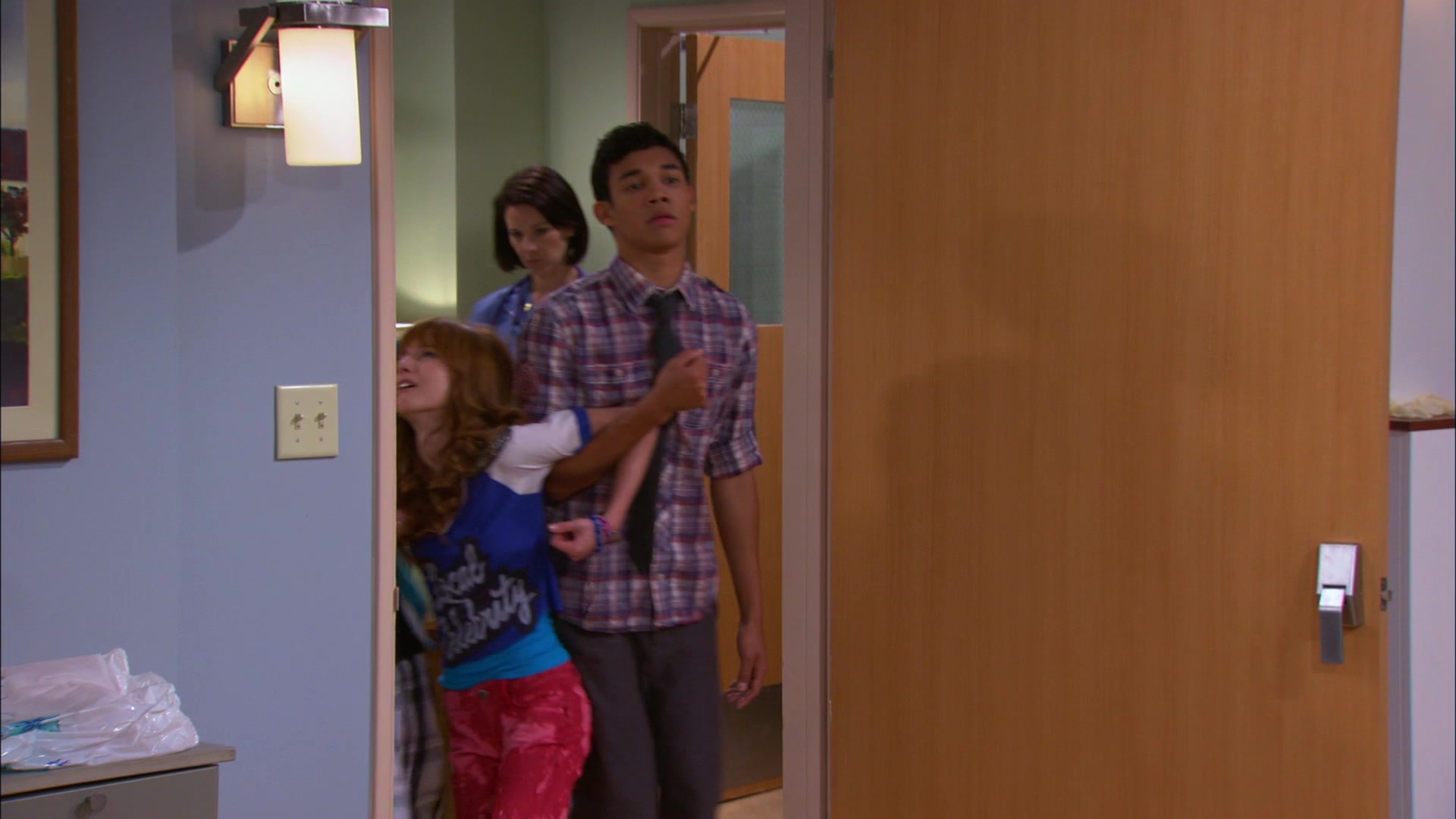 Shake_It_Up_S01E20_1080p_BTD_001895.jpg Shake_It_Up_S01E20_1080p_BTD_001895.jpg