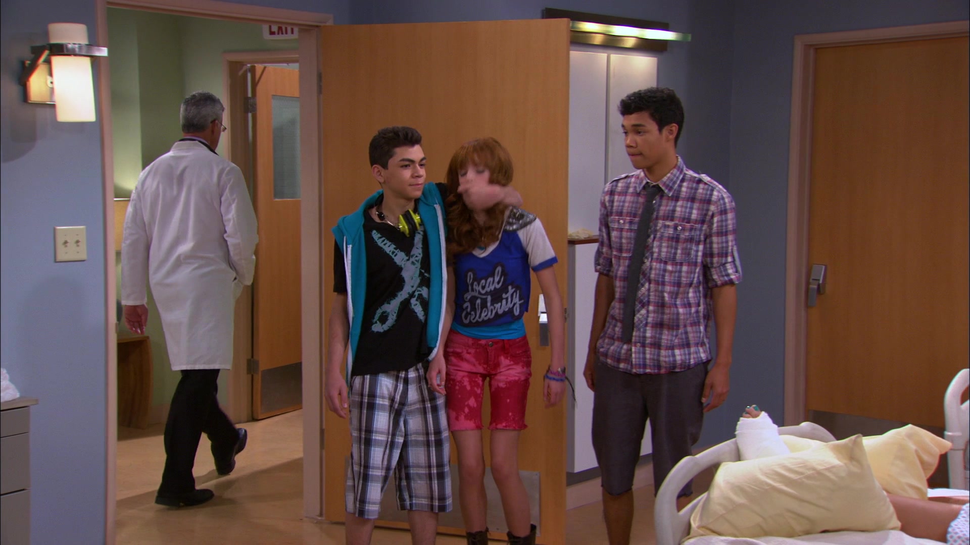 Shake_It_Up_S01E20_1080p_BTD_001947.jpg