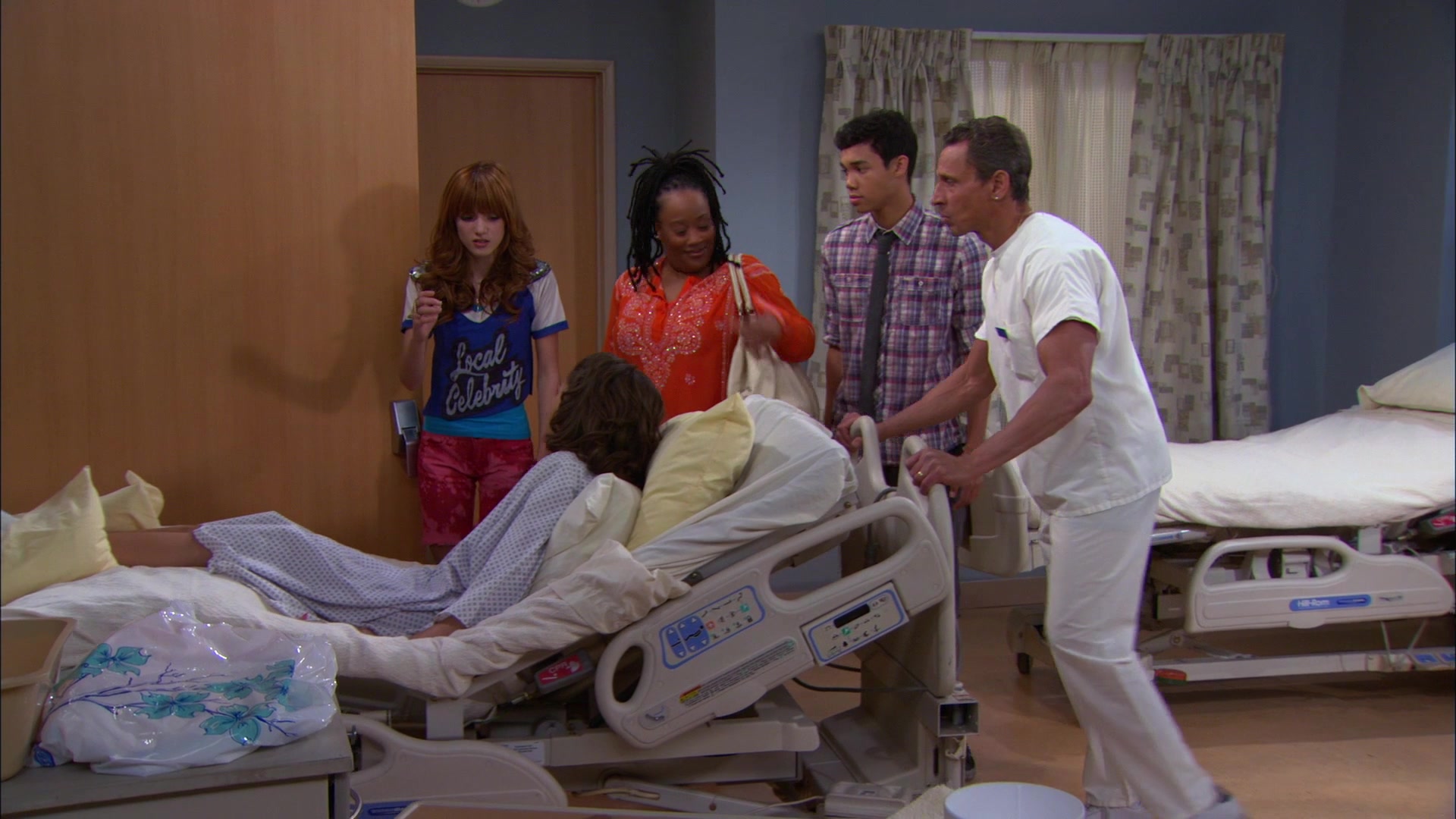 Shake_It_Up_S01E20_1080p_BTD_002597.jpg