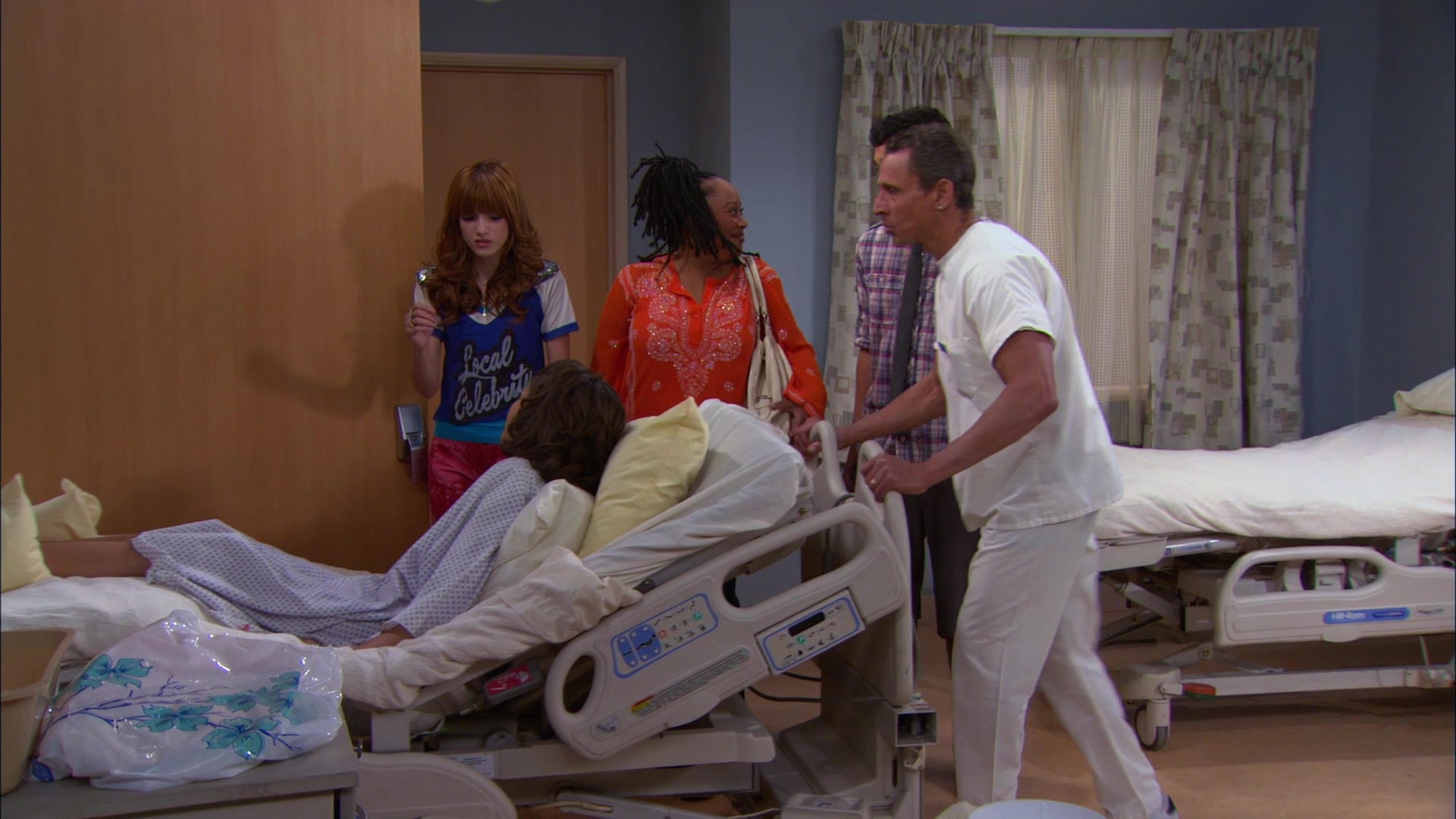 Shake_It_Up_S01E20_1080p_BTD_002598.jpg