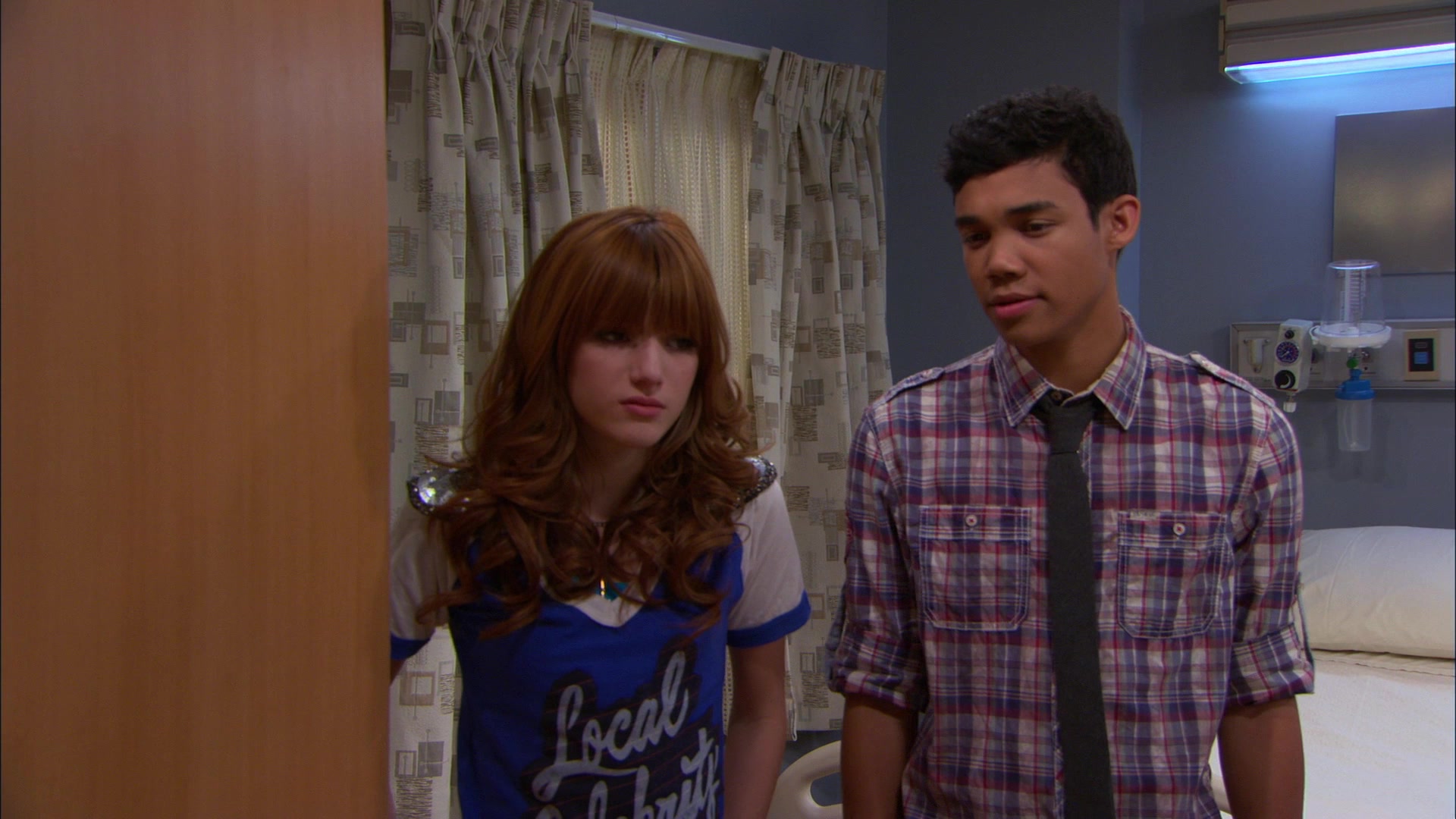 Shake_It_Up_S01E20_1080p_BTD_002618.jpg