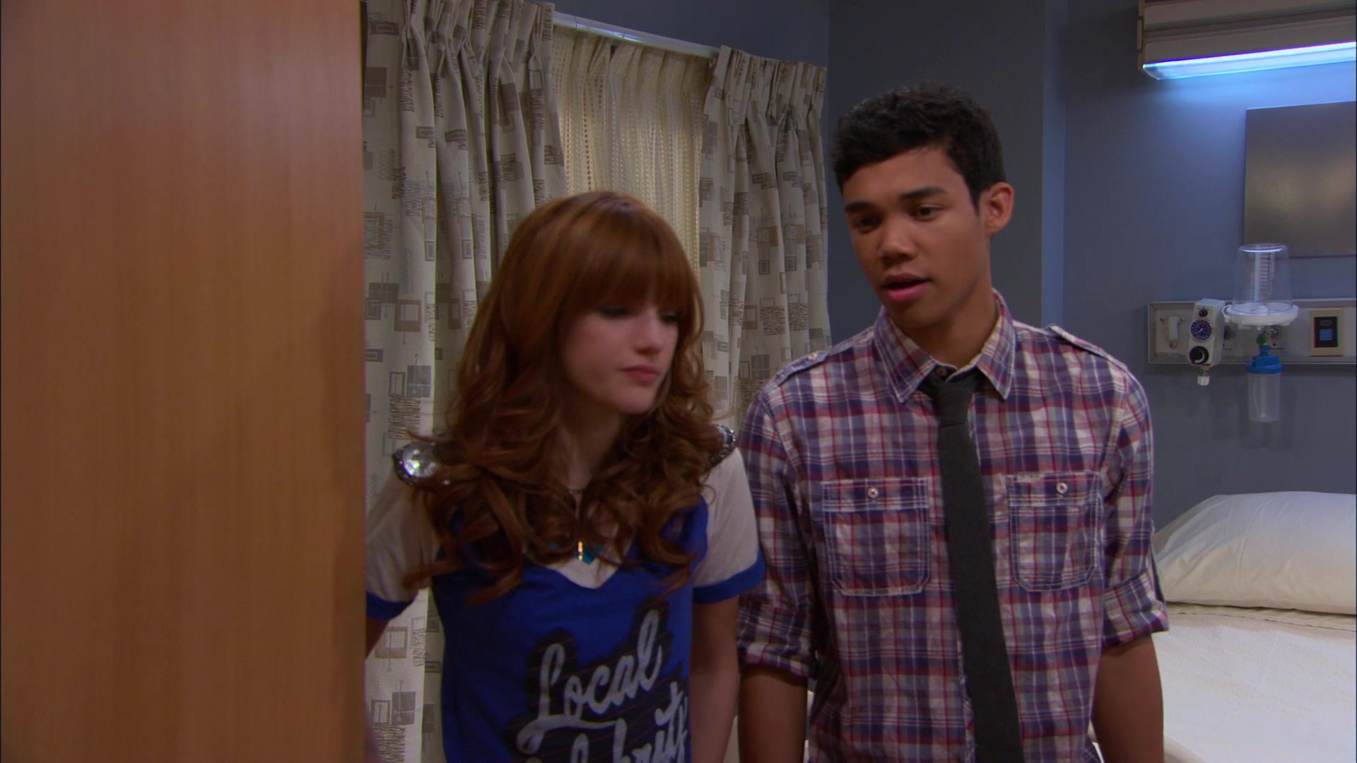 Shake_It_Up_S01E20_1080p_BTD_002620.jpg