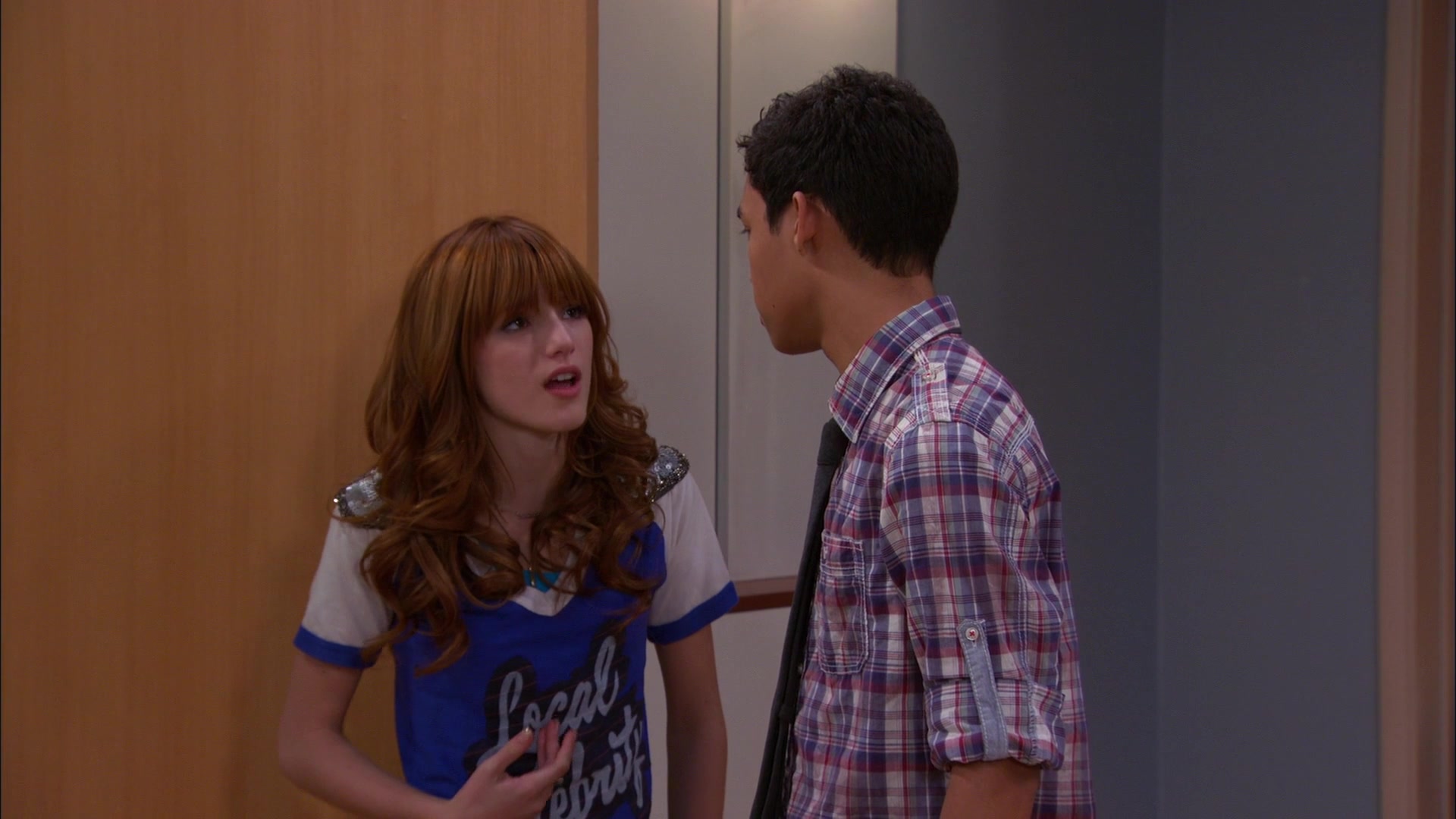 Shake_It_Up_S01E20_1080p_BTD_002633.jpg