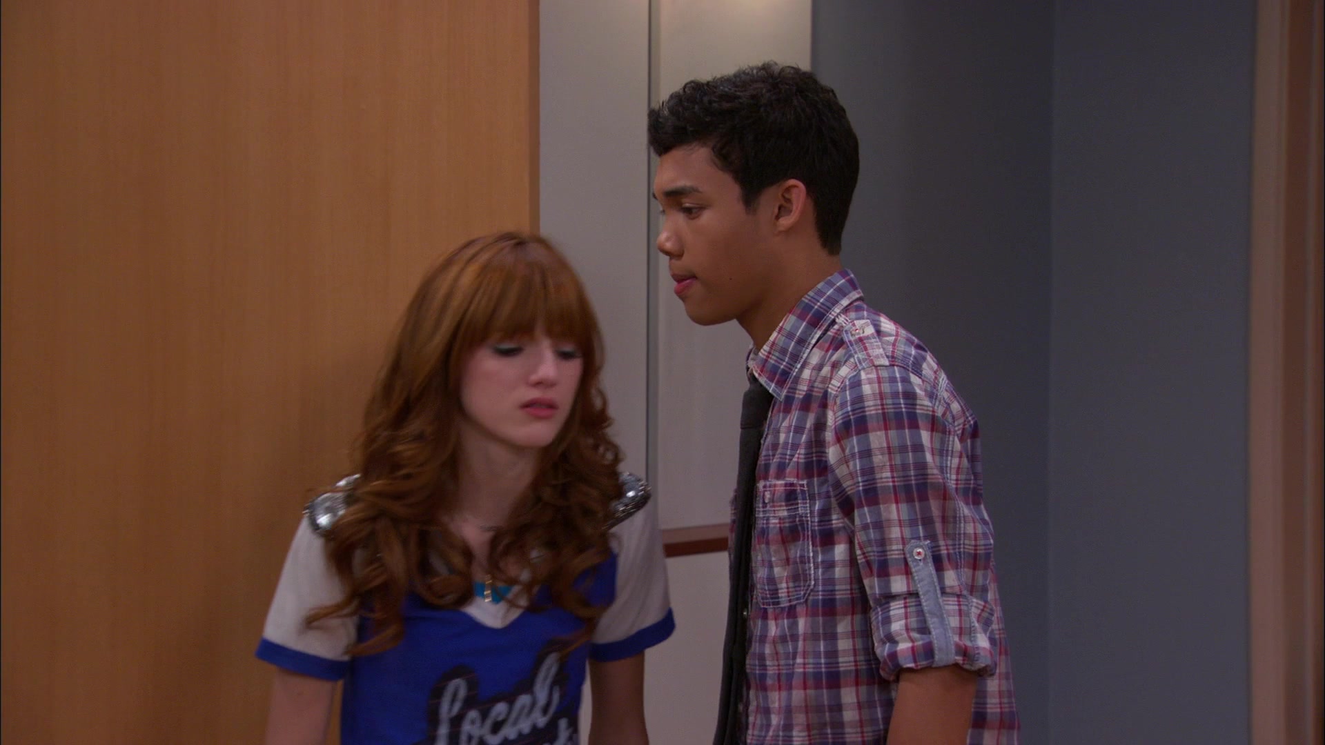 Shake_It_Up_S01E20_1080p_BTD_002637.jpg