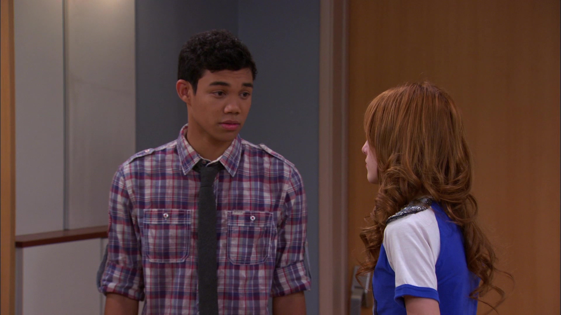 Shake_It_Up_S01E20_1080p_BTD_002646.jpg