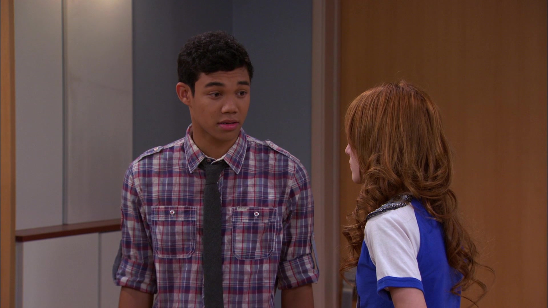 Shake_It_Up_S01E20_1080p_BTD_002649.jpg