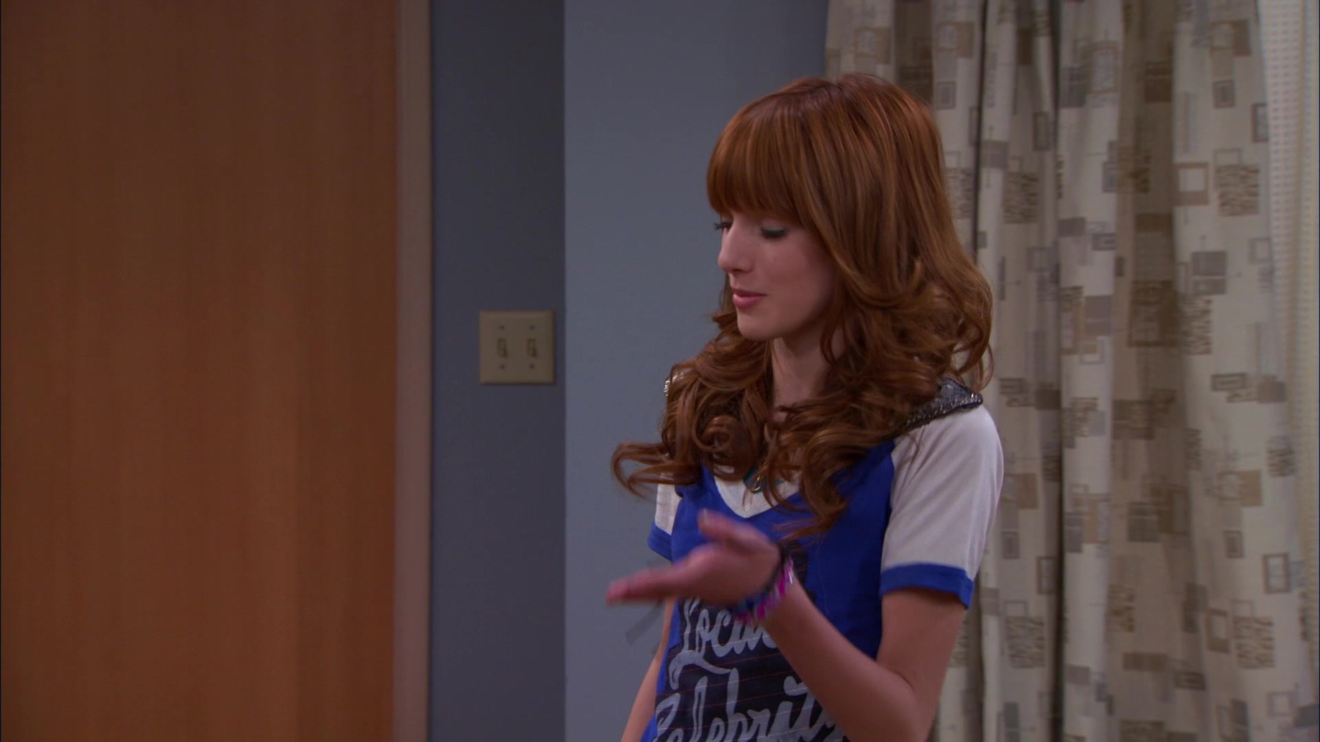 Shake_It_Up_S01E20_1080p_BTD_002722.jpg