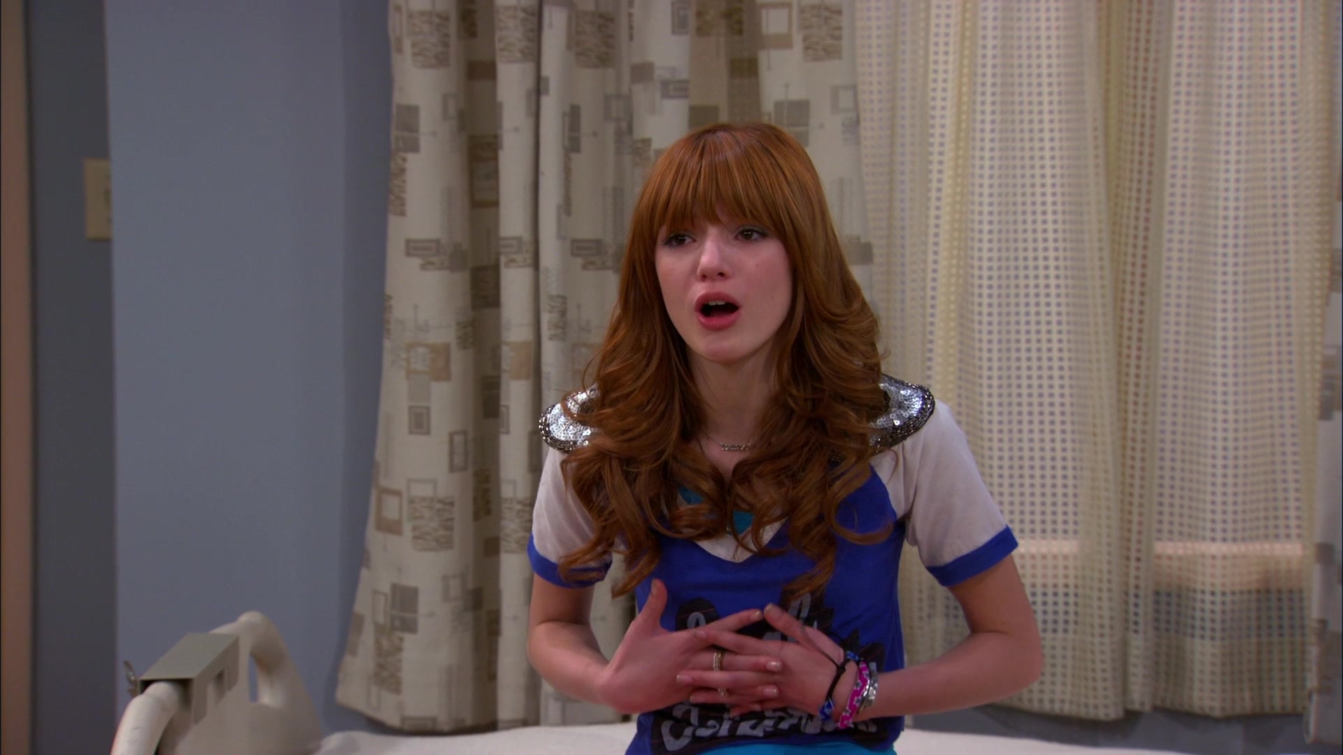 Shake_It_Up_S01E20_1080p_BTD_002862.jpg