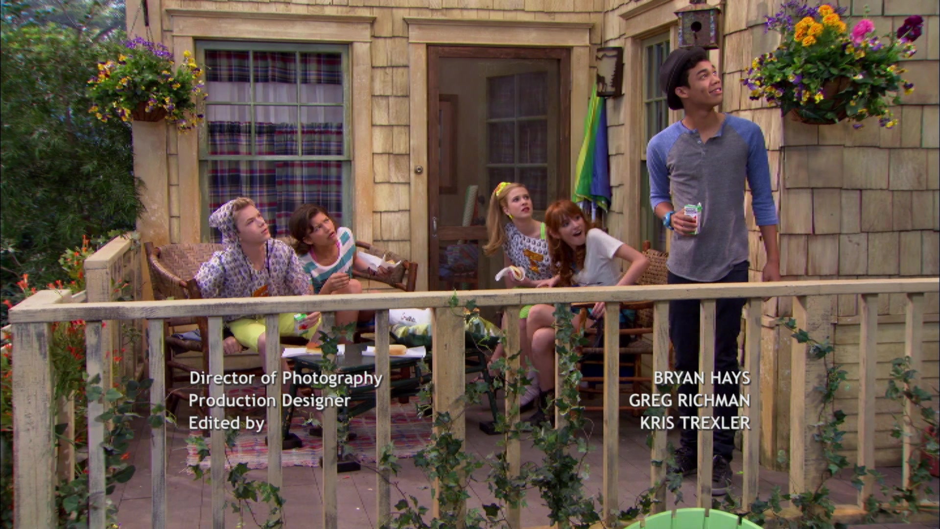 Shake_It_Up_S01E20_1080p_BTD_003086.jpg Shake_It_Up_S01E20_1080p_BTD_003086.jpg