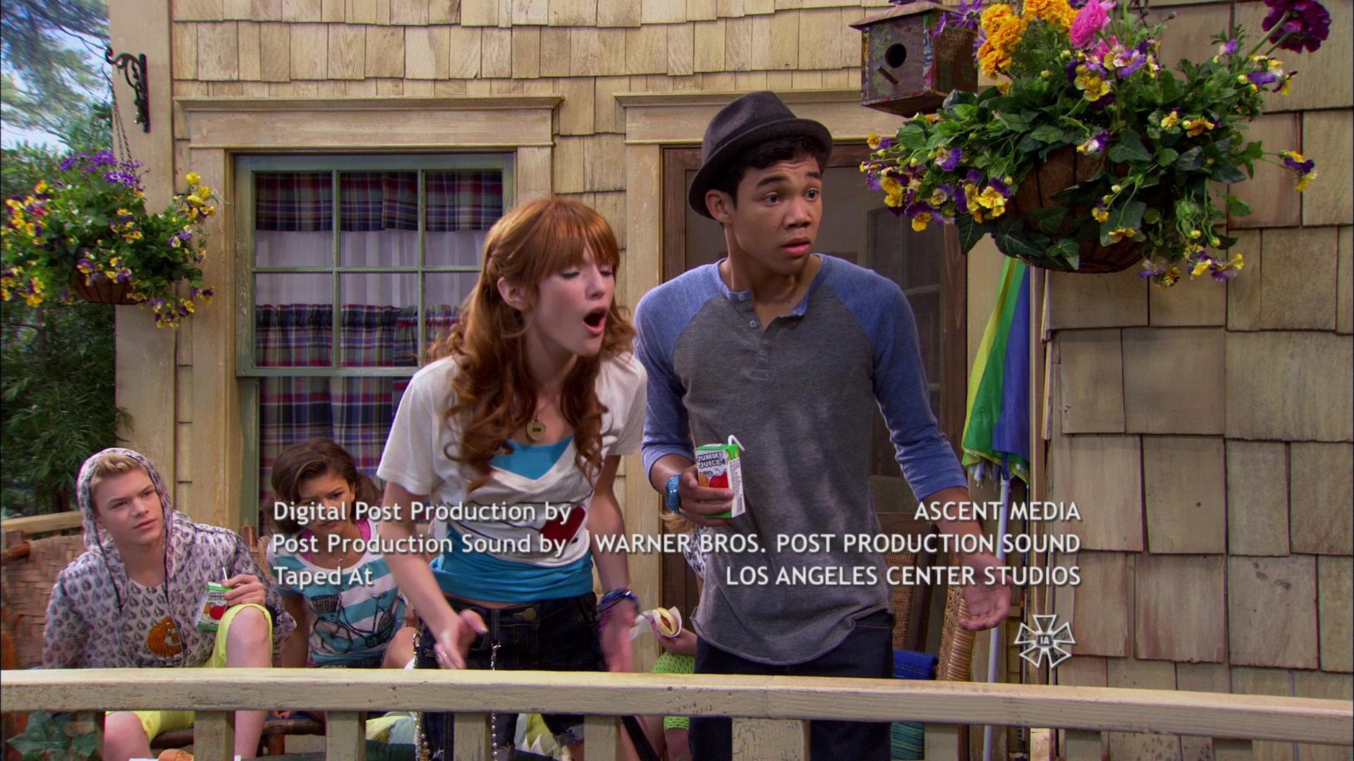 Shake_It_Up_S01E20_1080p_BTD_003116.jpg Shake_It_Up_S01E20_1080p_BTD_003116.jpg
