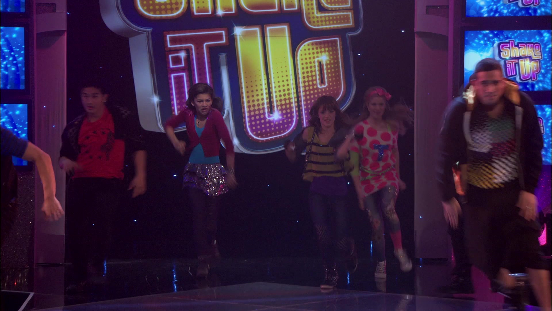 Shake_It_Up_S01E21_1080p_BTD_000162.jpg Shake_It_Up_S01E21_1080p_BTD_000162.jpg