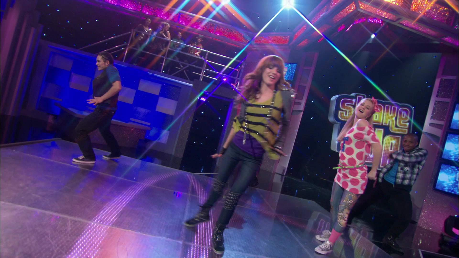 Shake_It_Up_S01E21_1080p_BTD_000179.jpg