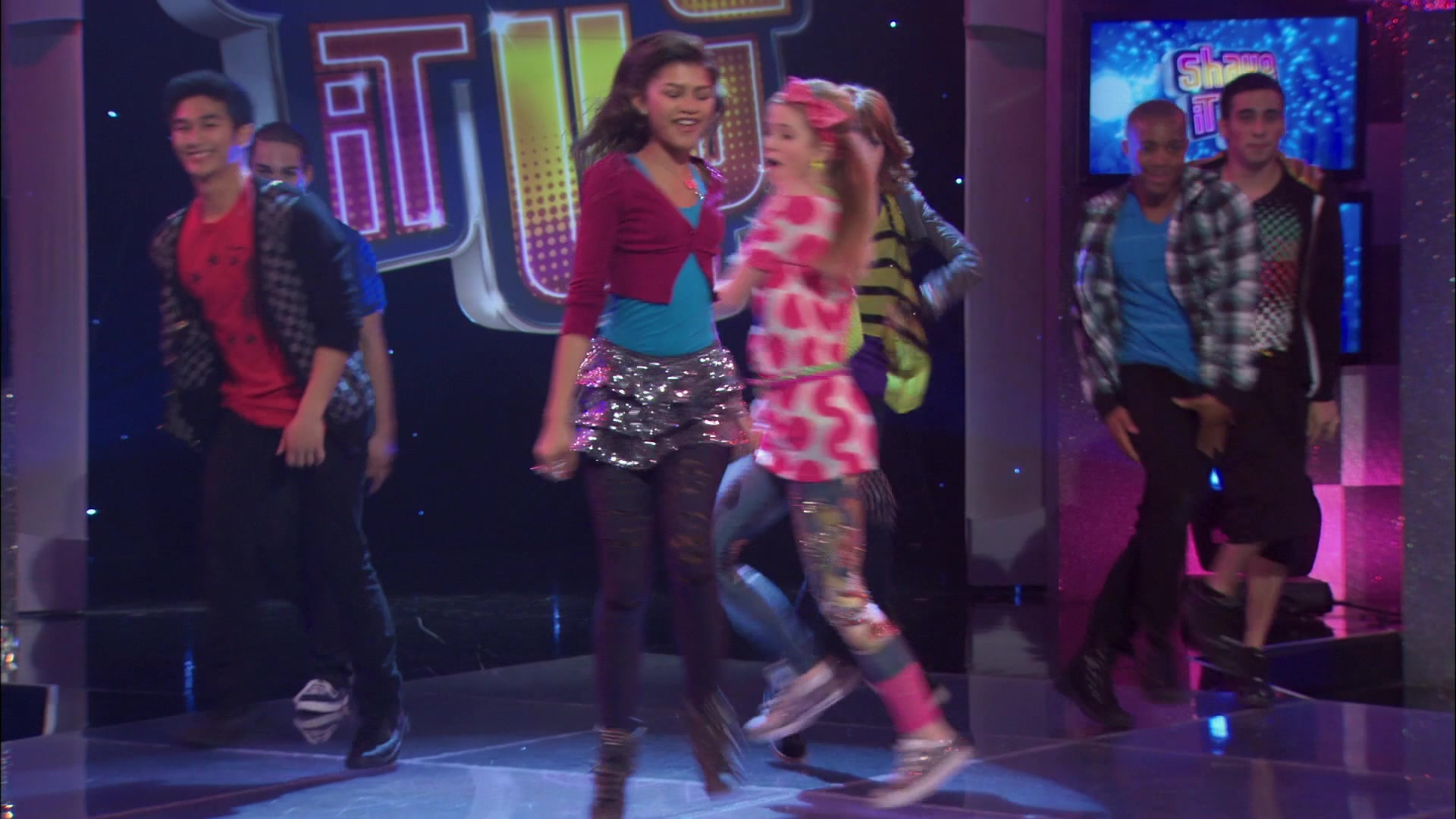 Shake_It_Up_S01E21_1080p_BTD_000198.jpg Shake_It_Up_S01E21_1080p_BTD_000198.jpg