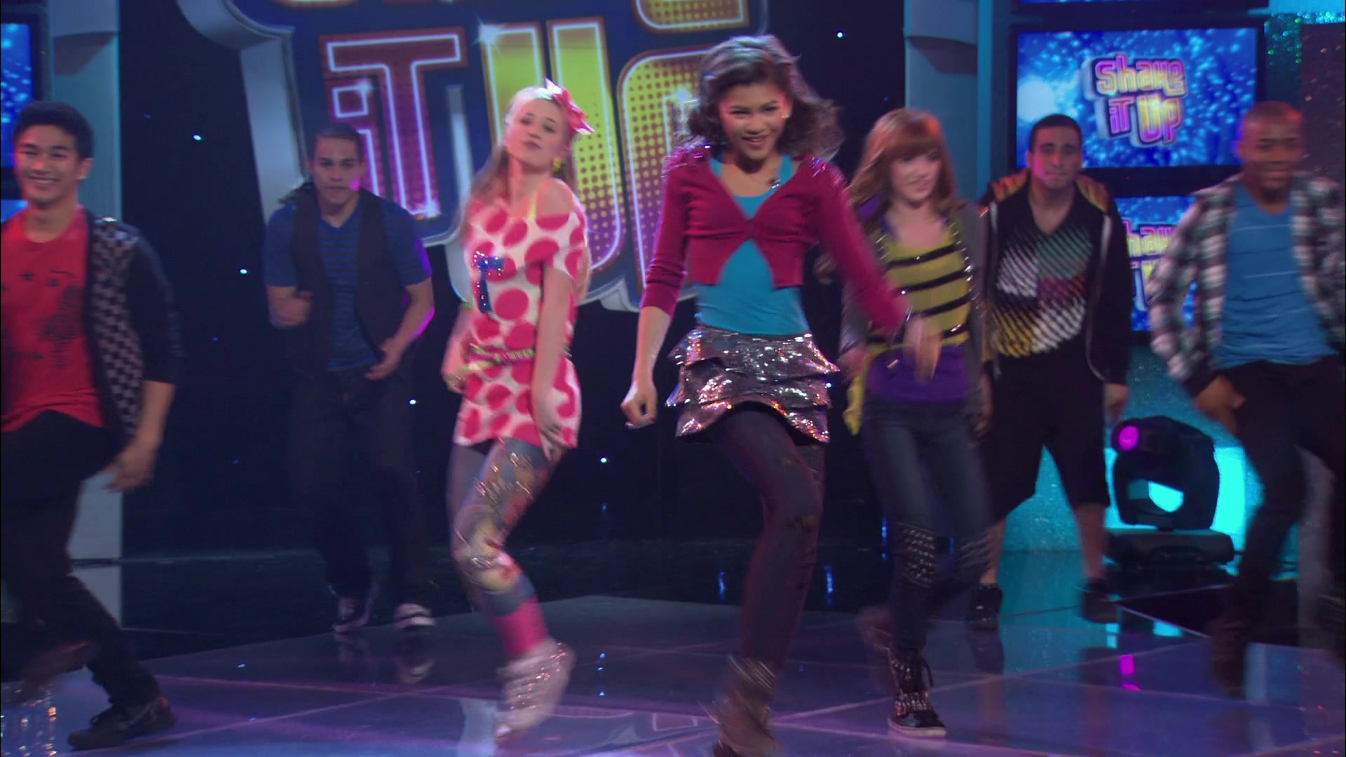 Shake_It_Up_S01E21_1080p_BTD_000199.jpg