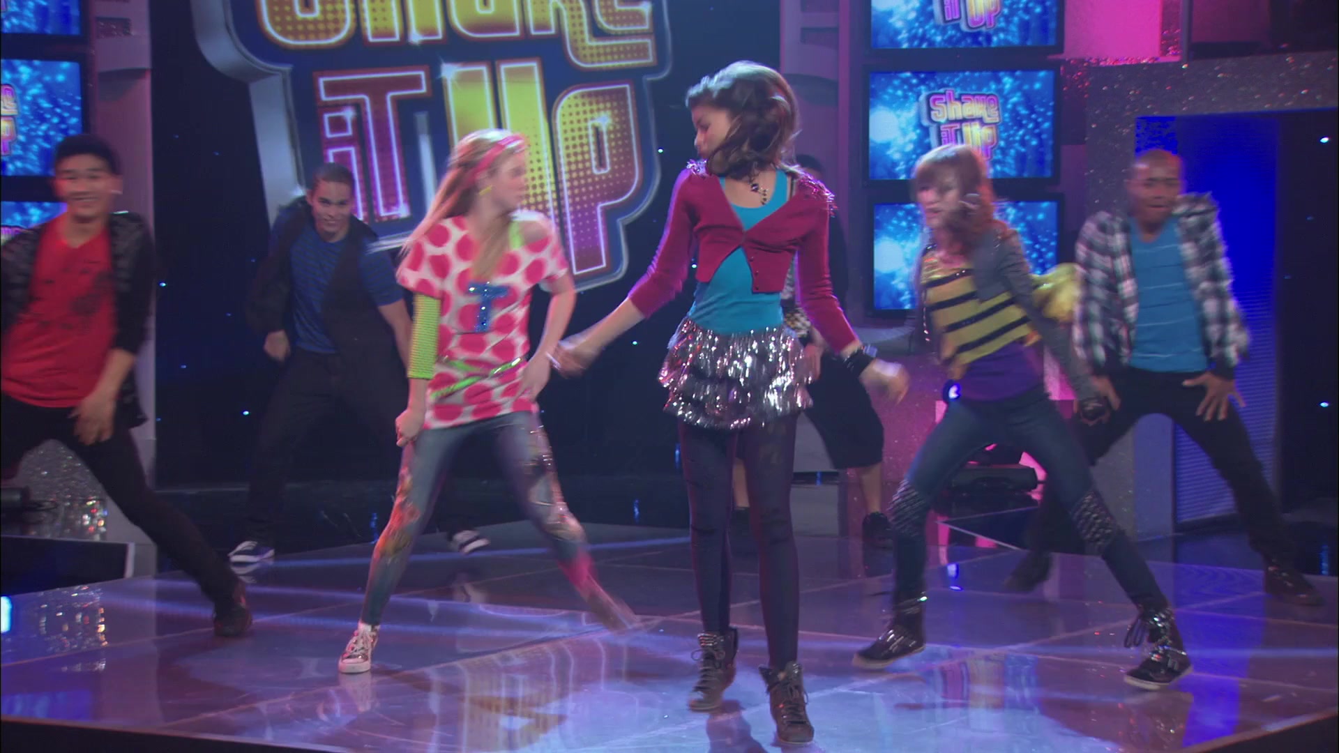 Shake_It_Up_S01E21_1080p_BTD_000213.jpg