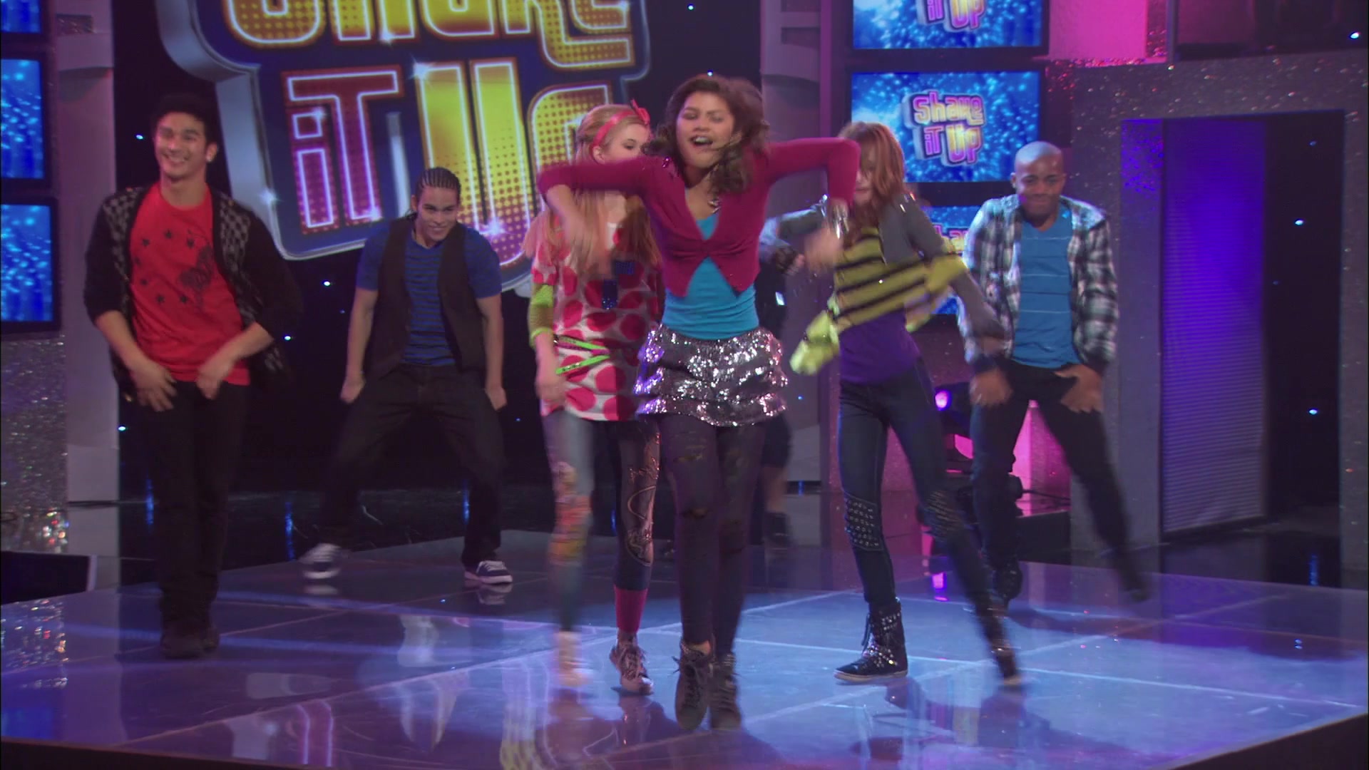 Shake_It_Up_S01E21_1080p_BTD_000214.jpg