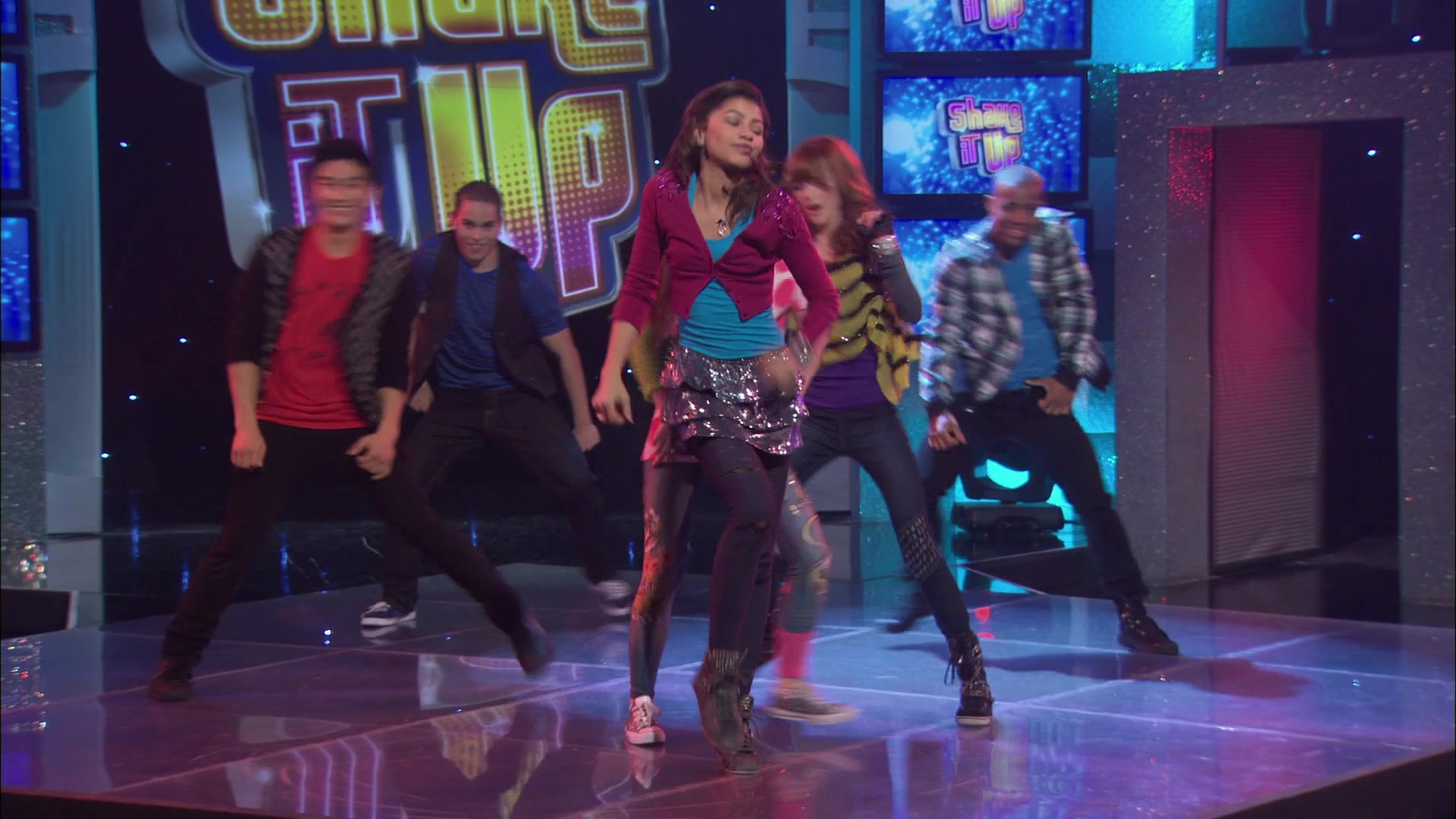 Shake_It_Up_S01E21_1080p_BTD_000215.jpg Shake_It_Up_S01E21_1080p_BTD_000215.jpg