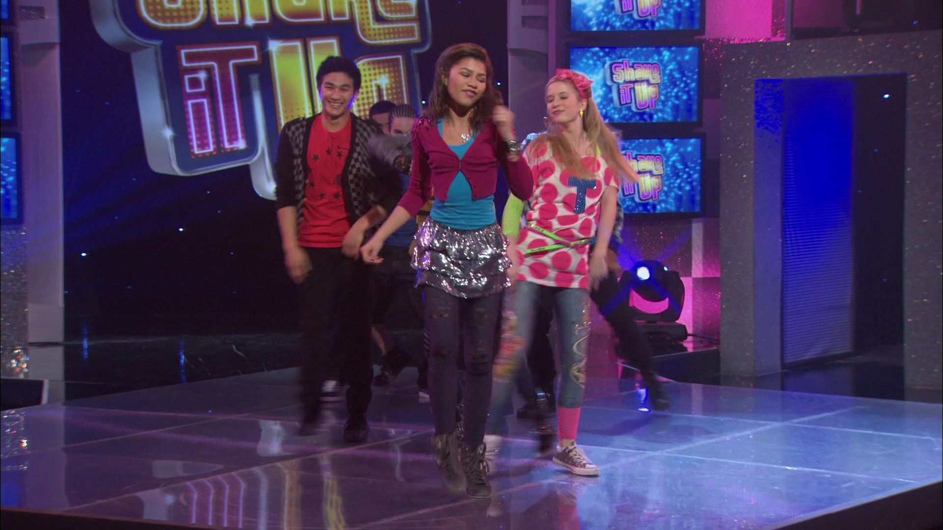 Shake_It_Up_S01E21_1080p_BTD_000216.jpg