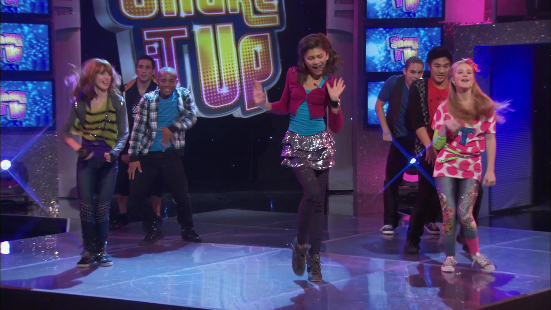 Shake_It_Up_S01E21_1080p_BTD_000223.jpg