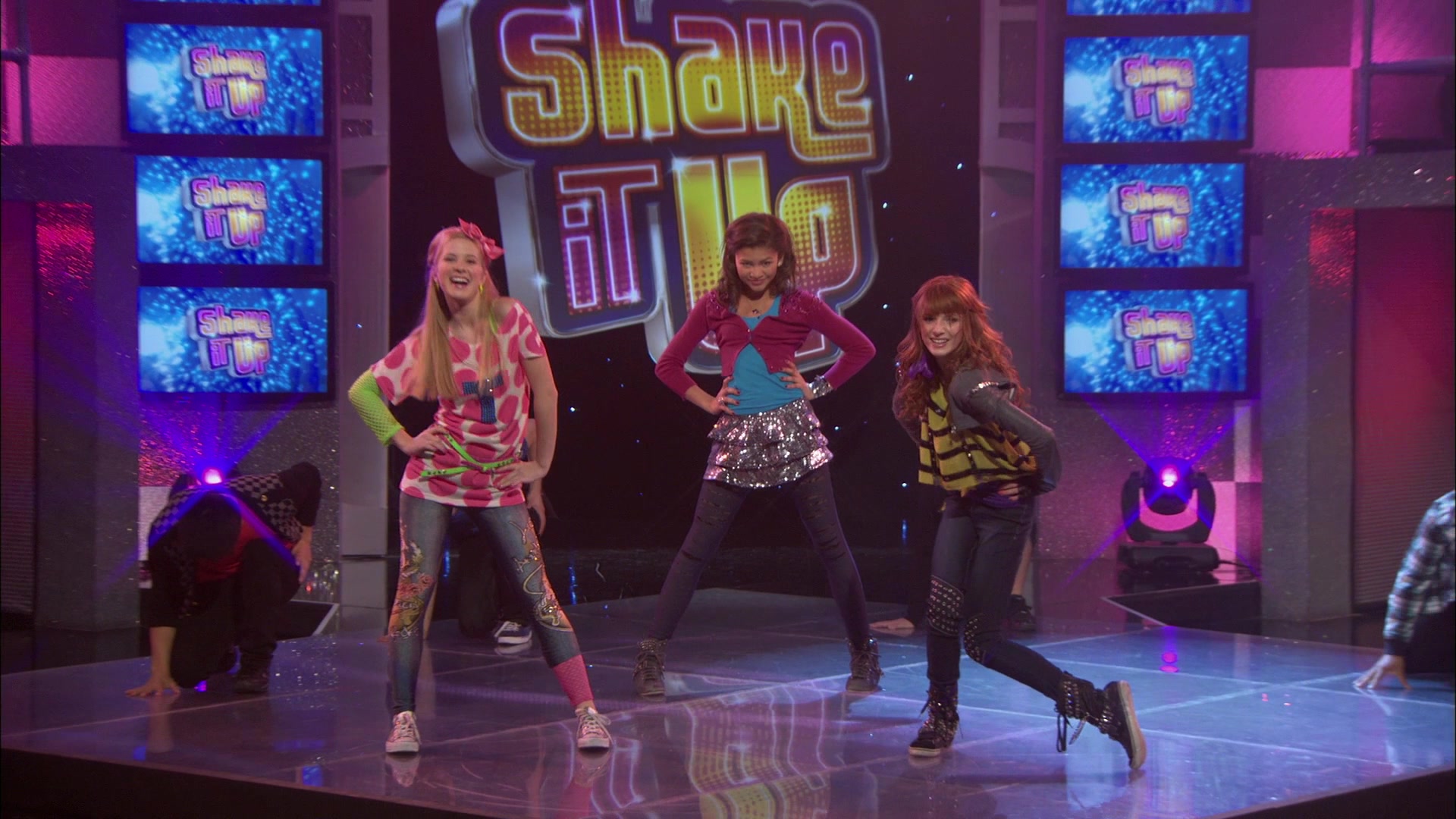 Shake_It_Up_S01E21_1080p_BTD_000251.jpg