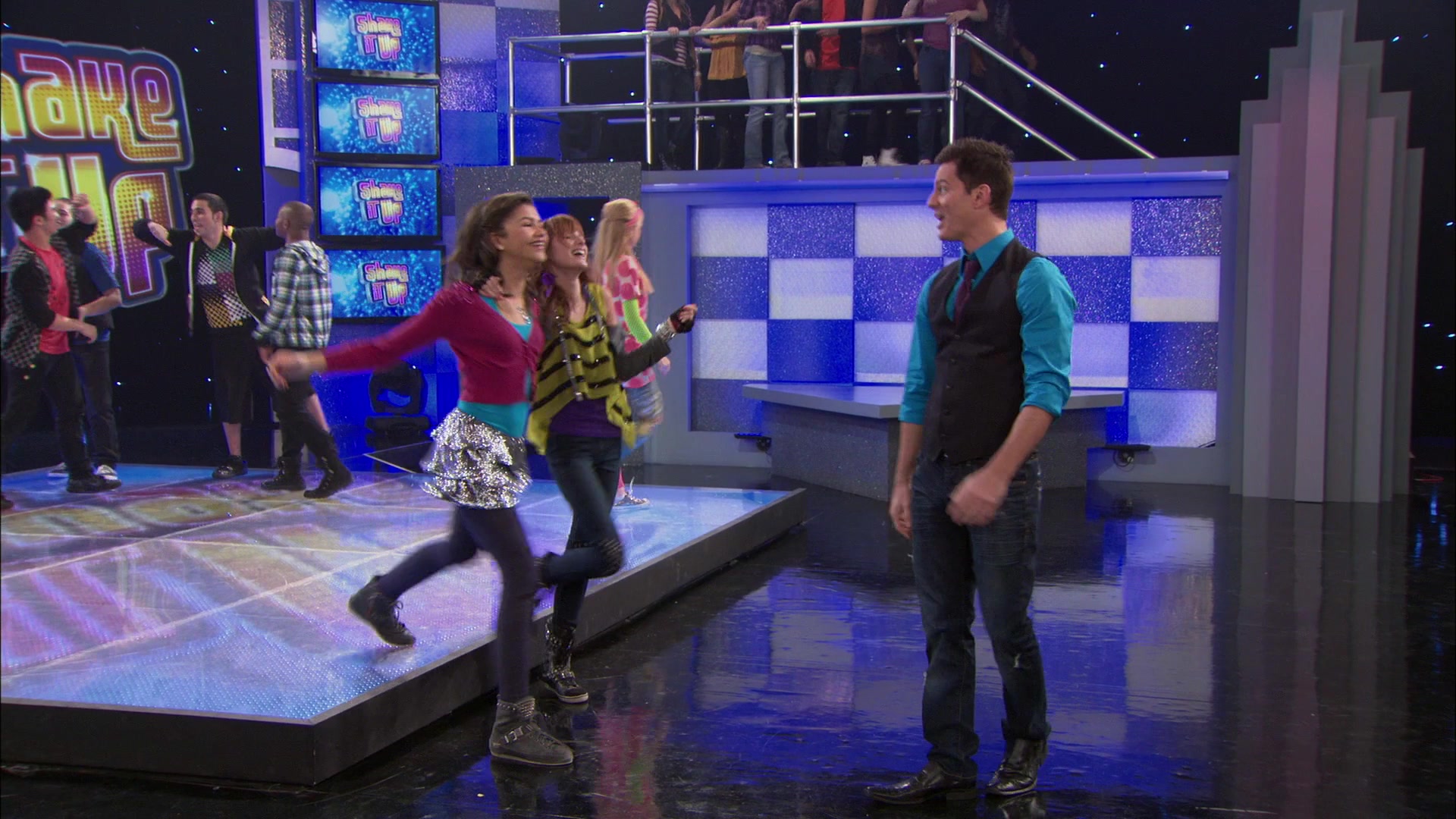Shake_It_Up_S01E21_1080p_BTD_000268.jpg