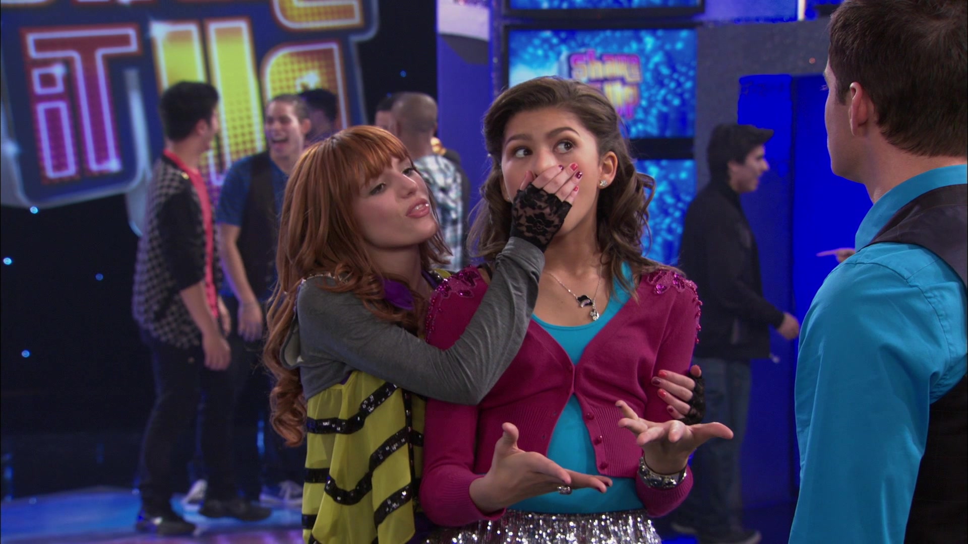 Shake_It_Up_S01E21_1080p_BTD_000306.jpg Shake_It_Up_S01E21_1080p_BTD_000306.jpg