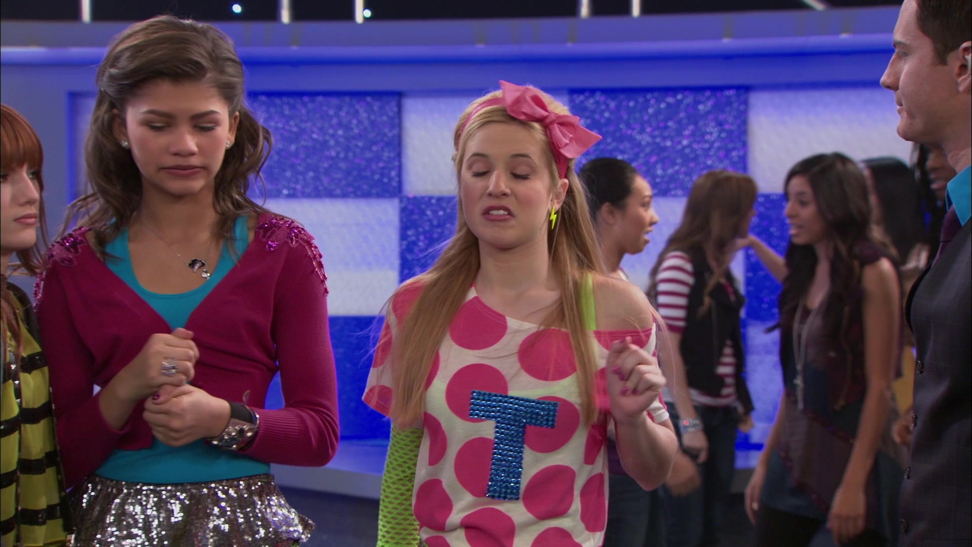 Shake_It_Up_S01E21_1080p_BTD_000320.jpg