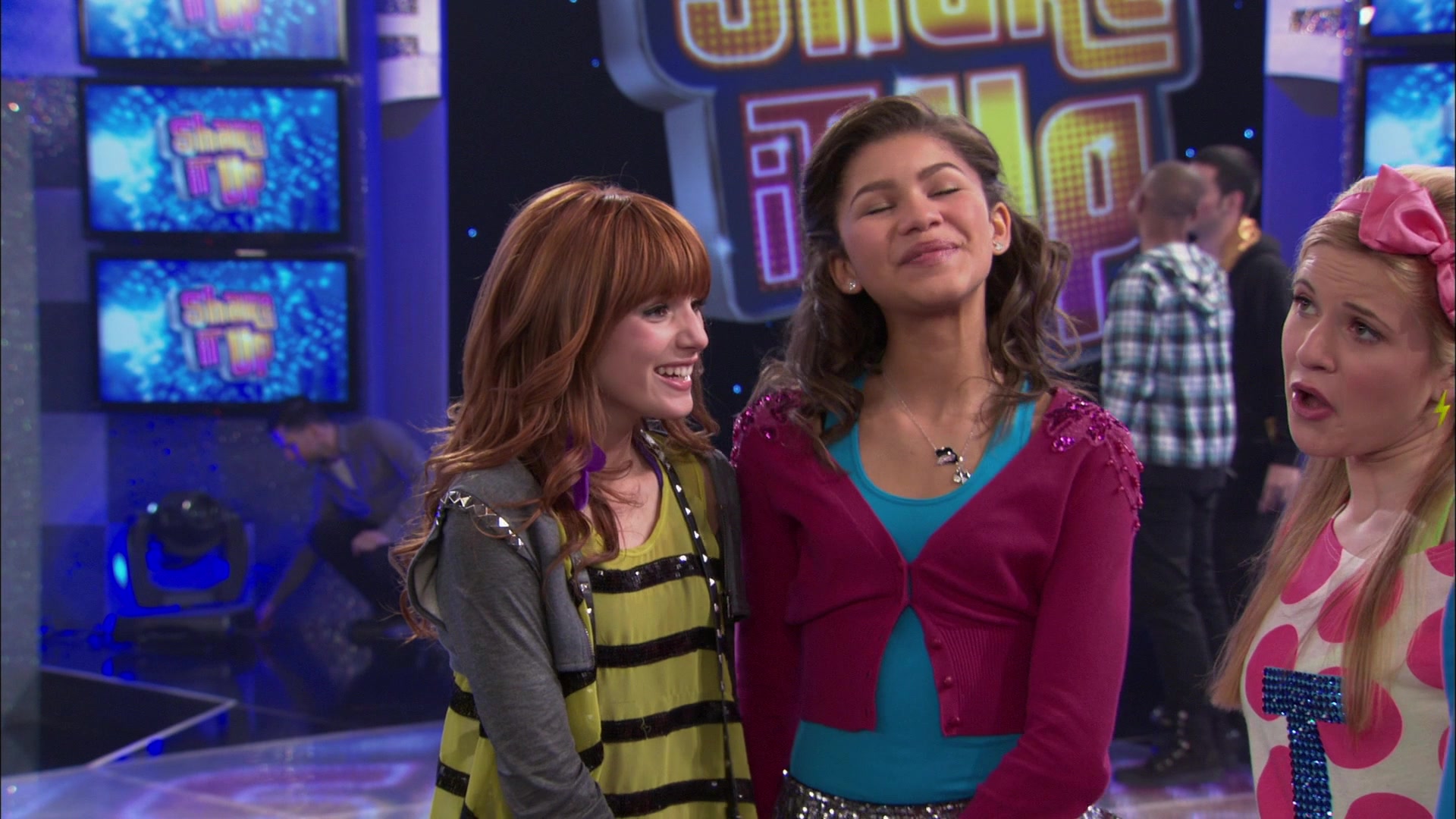 Shake_It_Up_S01E21_1080p_BTD_000333.jpg