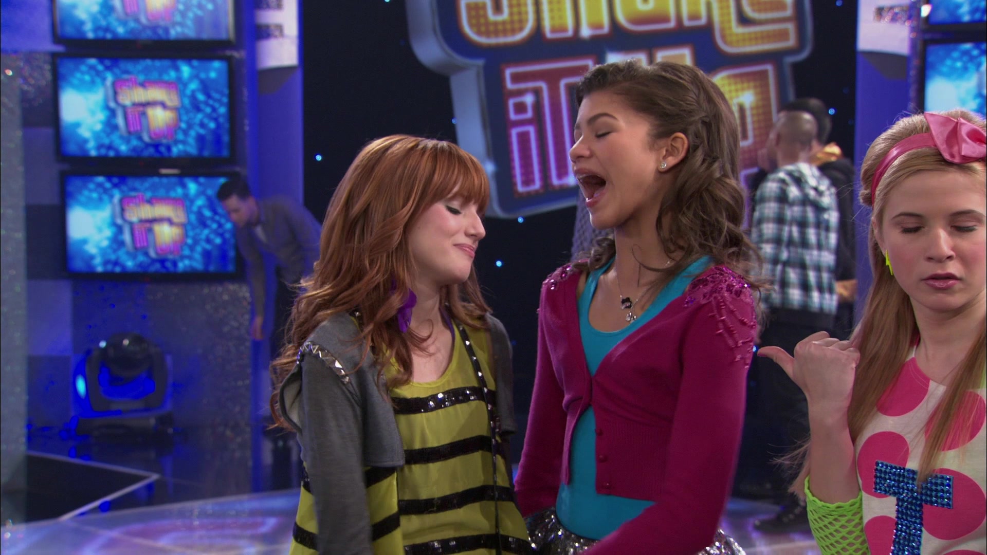 Shake_It_Up_S01E21_1080p_BTD_000343.jpg Shake_It_Up_S01E21_1080p_BTD_000343.jpg