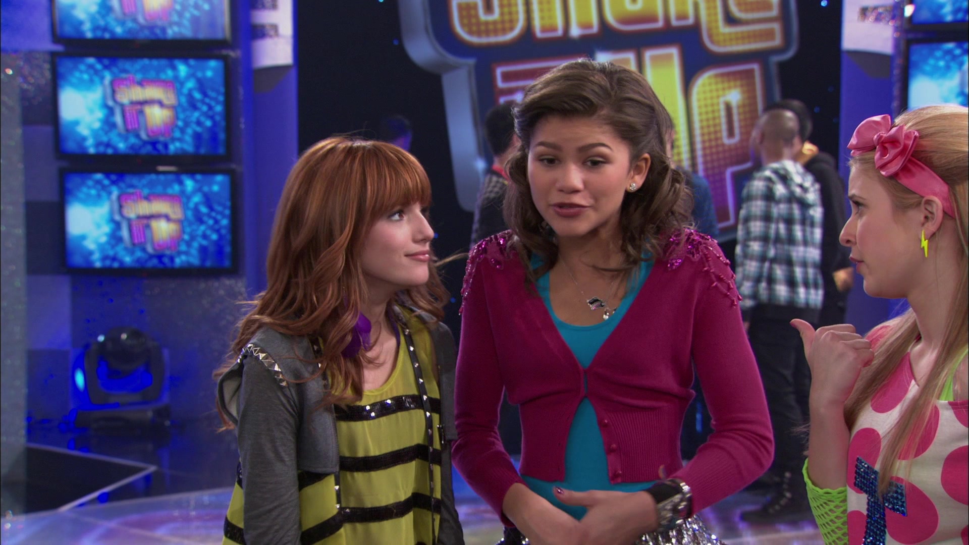 Shake_It_Up_S01E21_1080p_BTD_000347.jpg Shake_It_Up_S01E21_1080p_BTD_000347.jpg