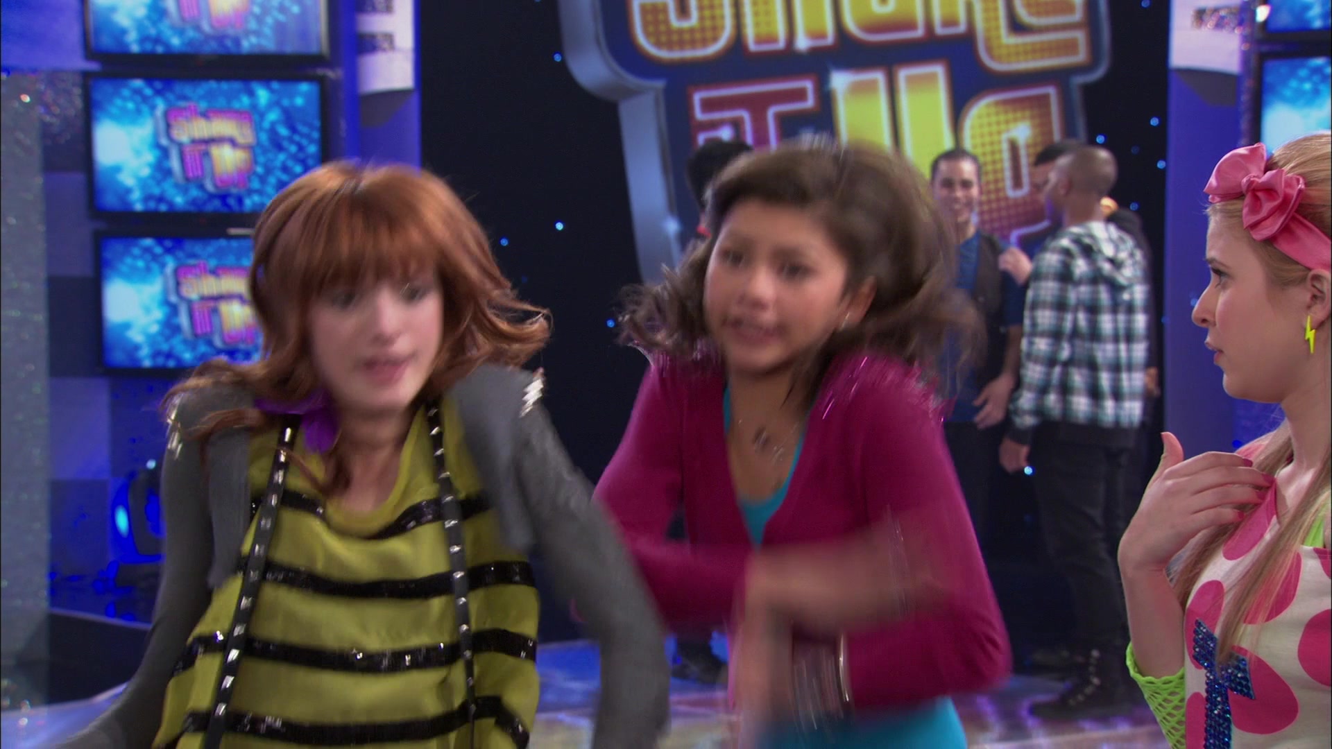 Shake_It_Up_S01E21_1080p_BTD_000354.jpg