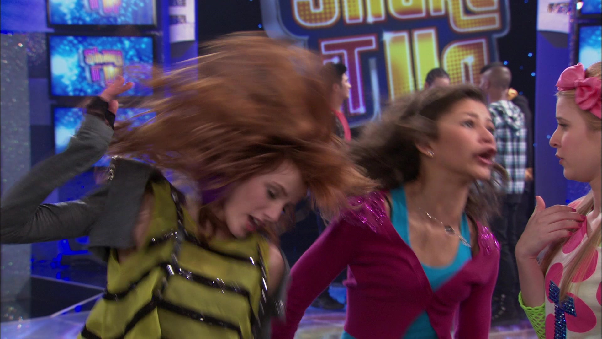 Shake_It_Up_S01E21_1080p_BTD_000355.jpg Shake_It_Up_S01E21_1080p_BTD_000355.jpg